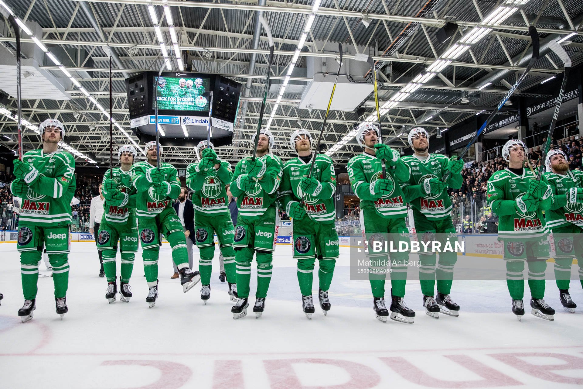 Rögles spelare tackar publiken