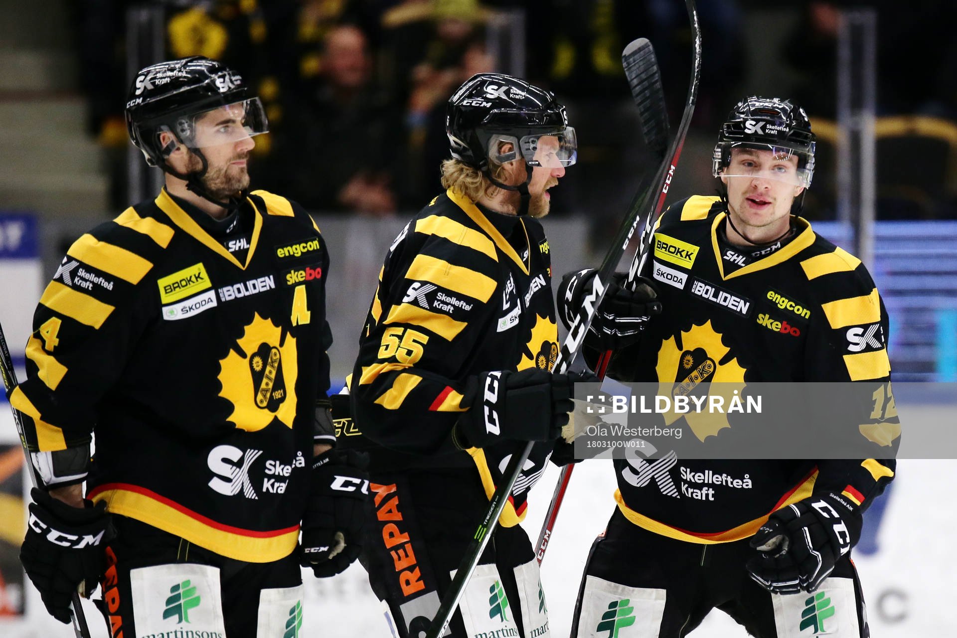Skellefteås Adam Pettersson gör 1-1 och jublar med