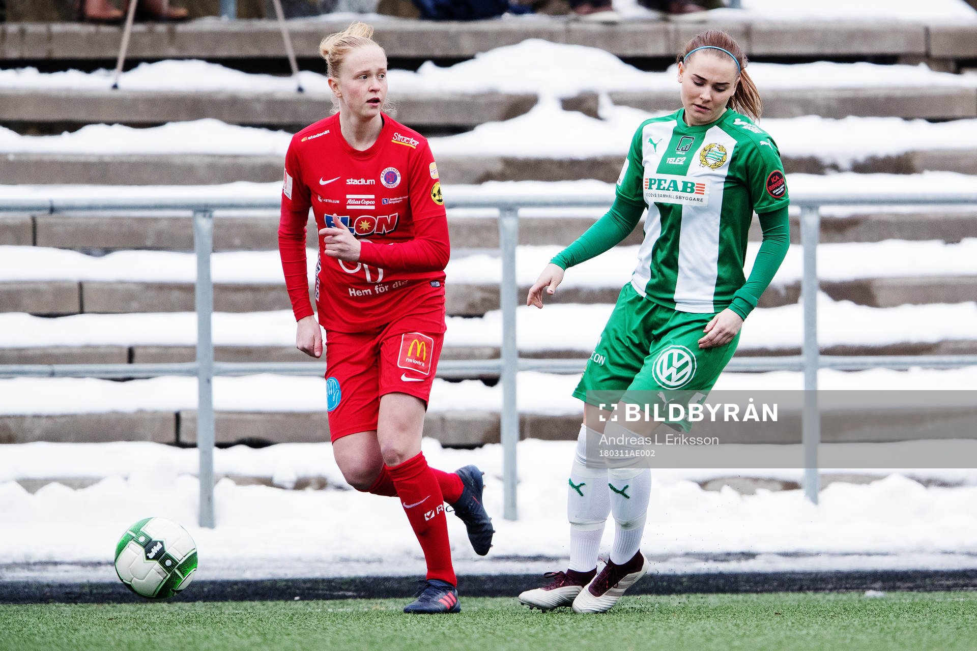 Örebros Emma Östlund och Hammarbys Emma Jansson