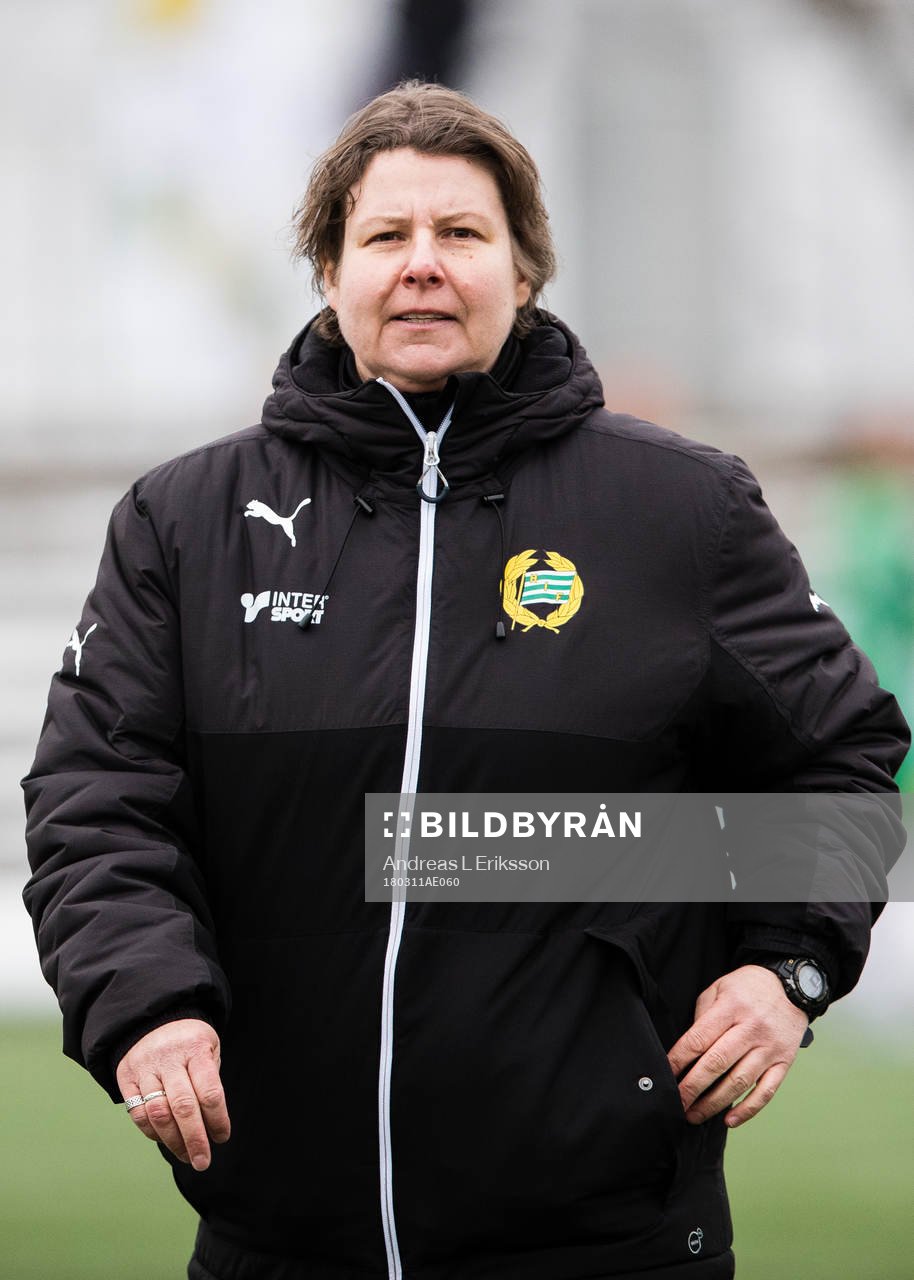 Hammarbys tränare Ann-Helén Grahm efter fotbollsmatchen i Svenska cupen mellan Hammarby och Örebro den 11 mars 2018 i Stockholm.