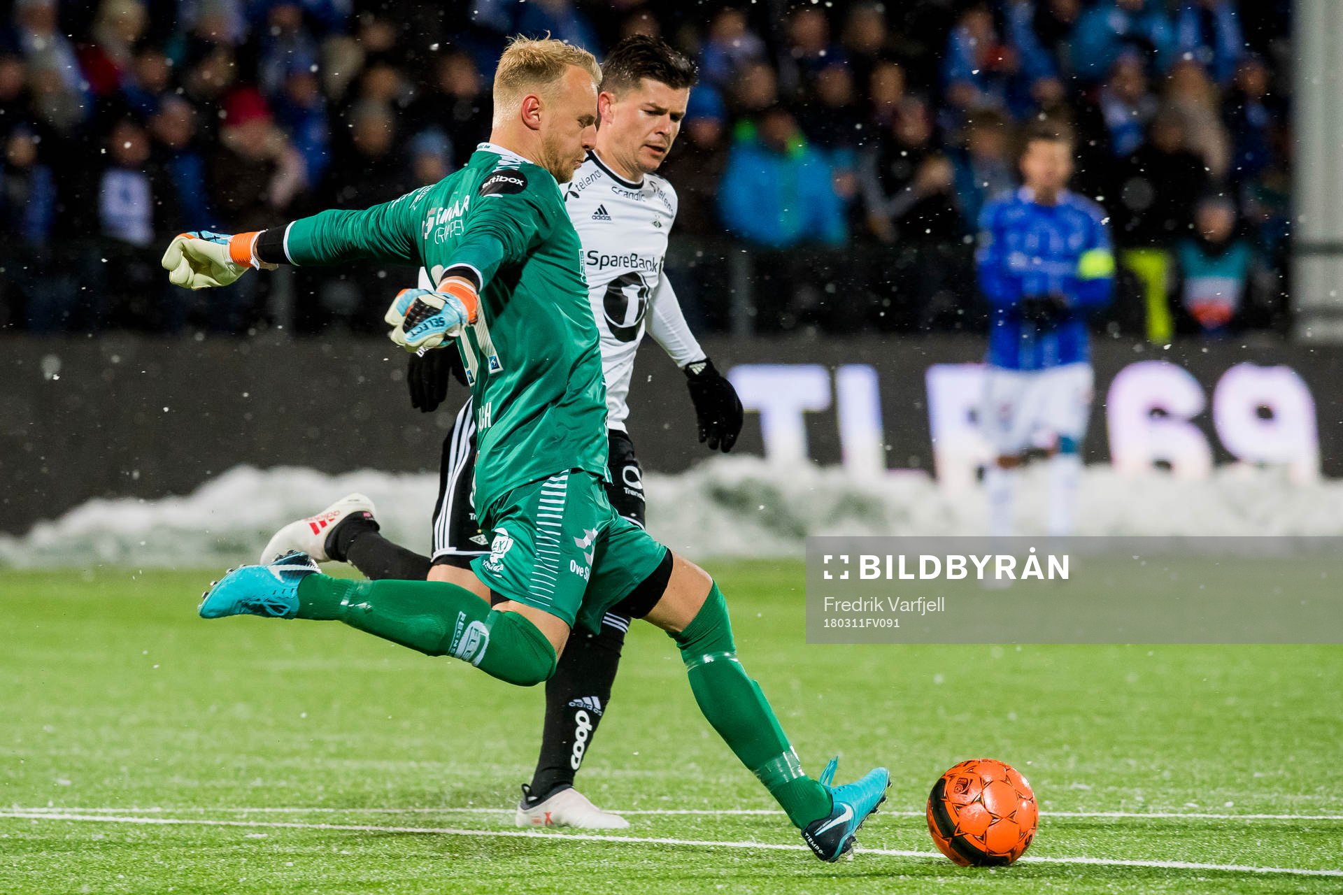 Goalkeeper Aslak Falch of Sarpsborg 08 and Pål André