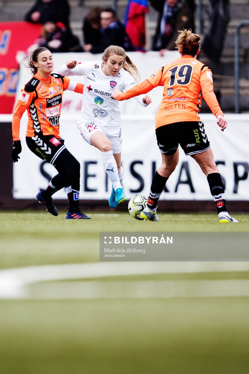 Rosengårds Fiona Brown  går förbi Kristianstads Alice