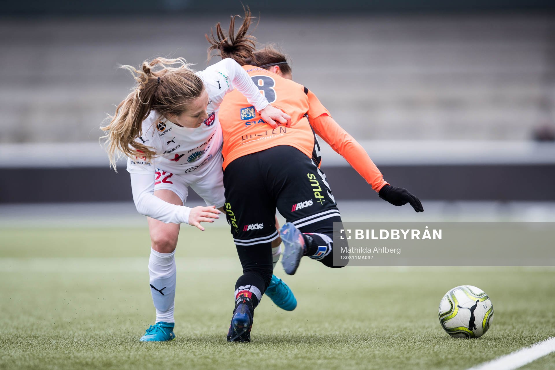 Rosengårds Fiona Brown  och Kristianstads Alice Nilsson i