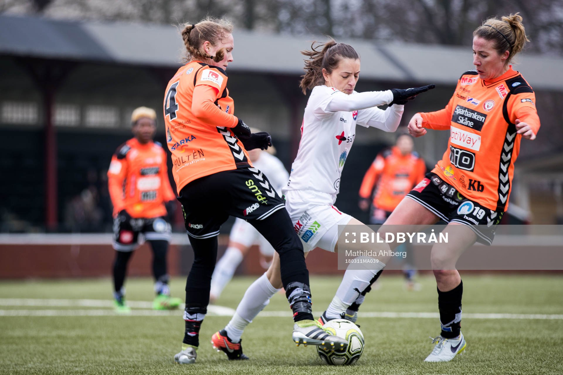 Kristianstads Therese Ivarsson och Becky Edwards i duell