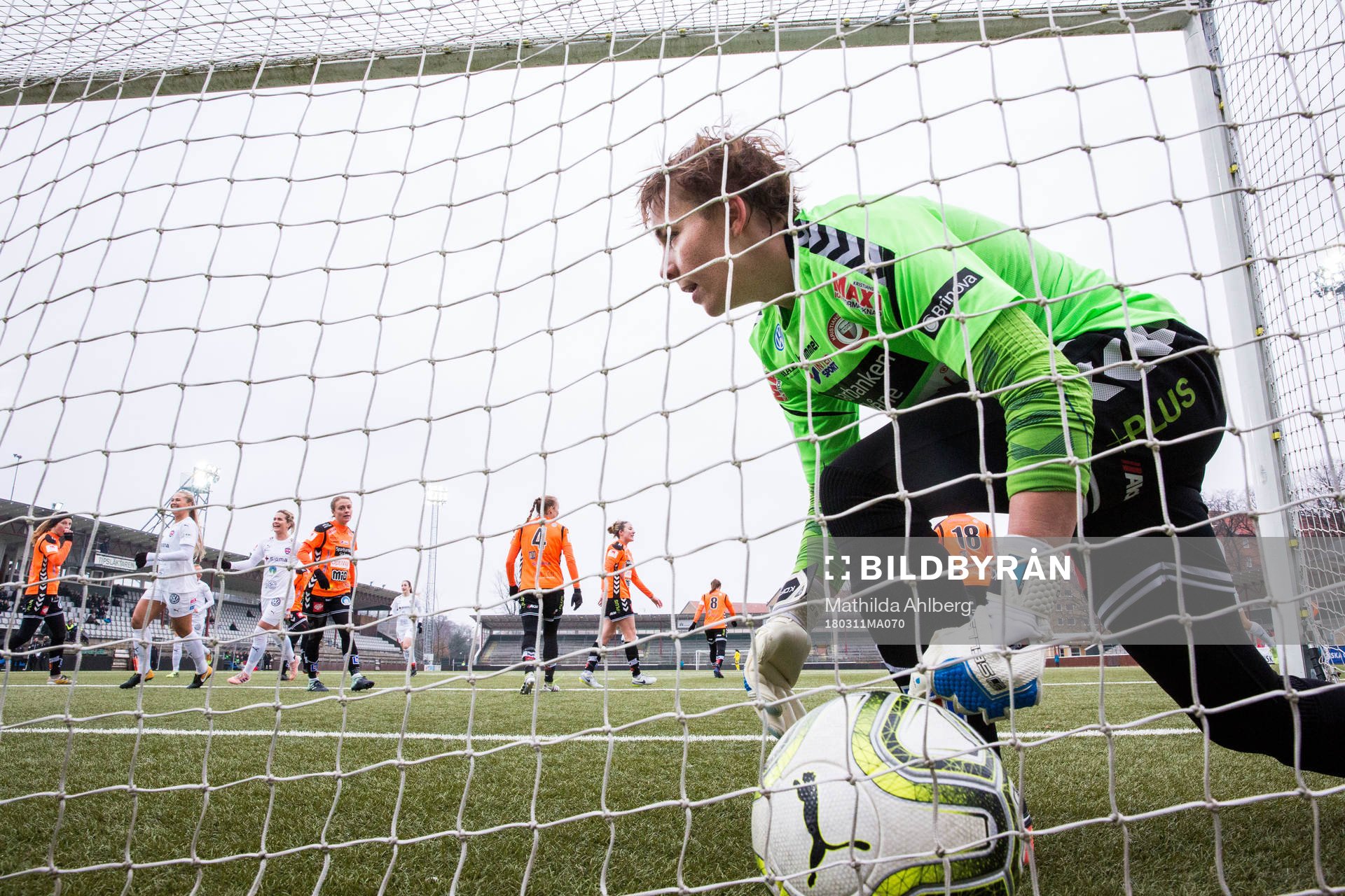 Kristianstads målvakt Brett Maron deppar