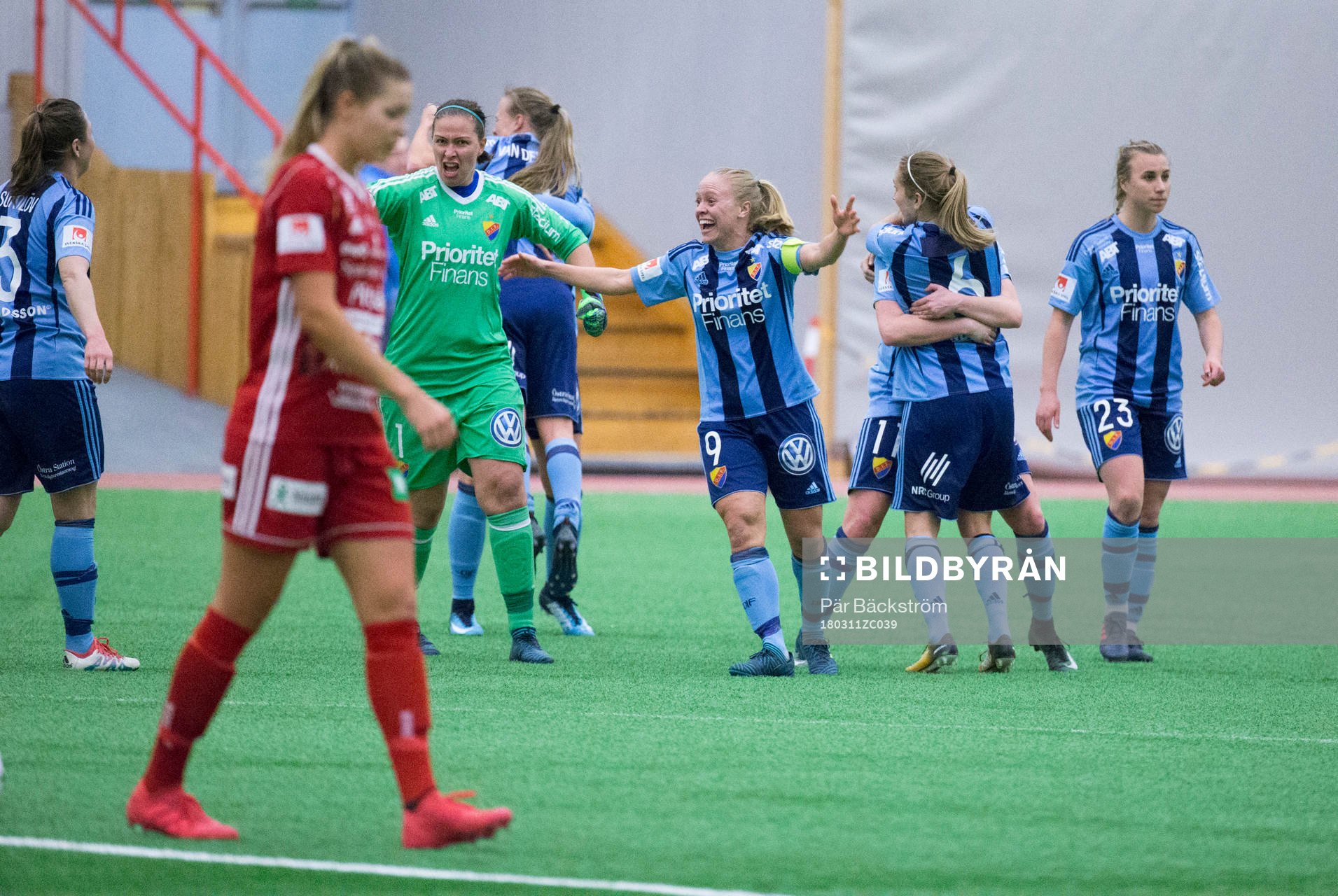 Djurgårdens spelare jublar efter fotbollsmatchen i Svenska cupen mellan Piteå och Djurgården den 11 mars 2018 i Luleå.