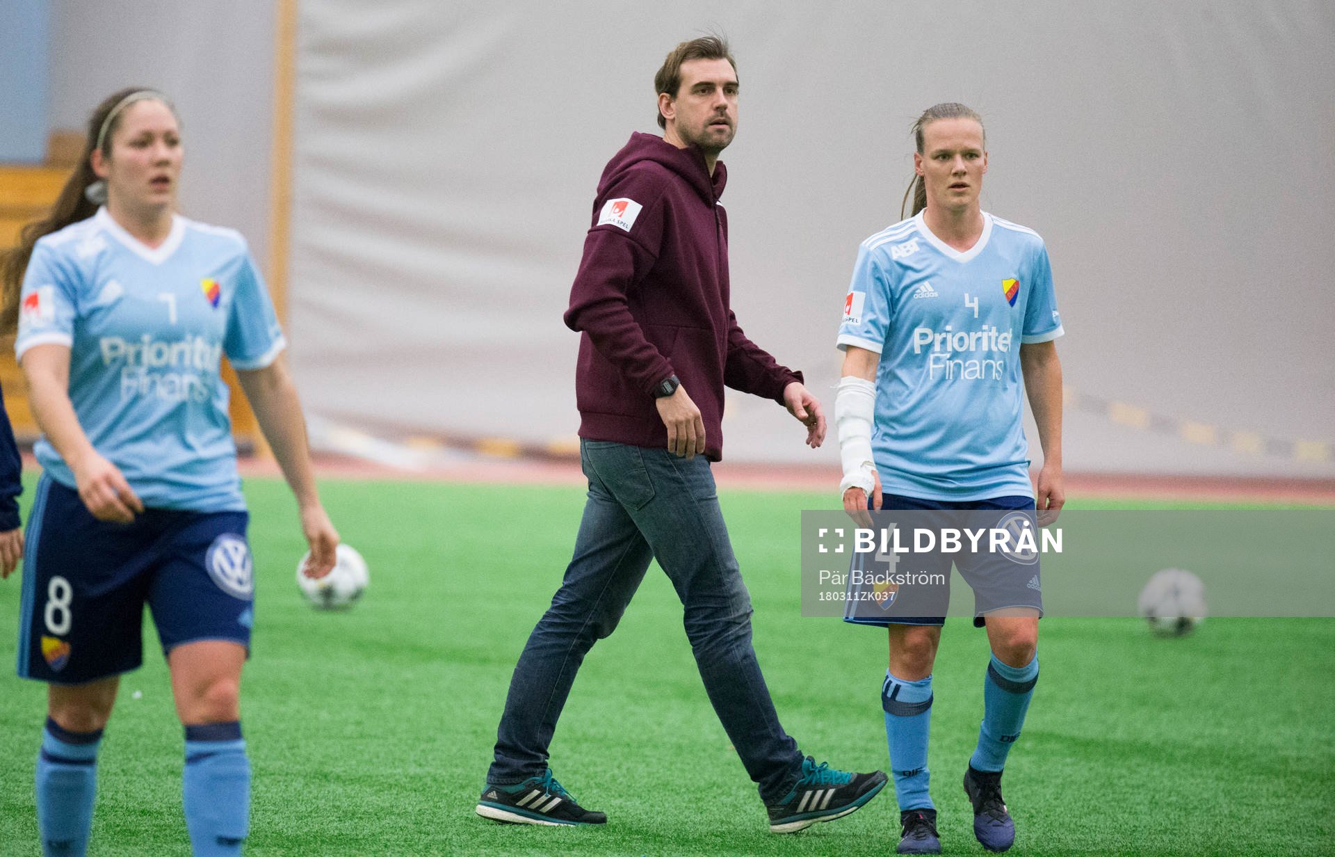 Djurgårdens Joel Riddez på uppvärmningen