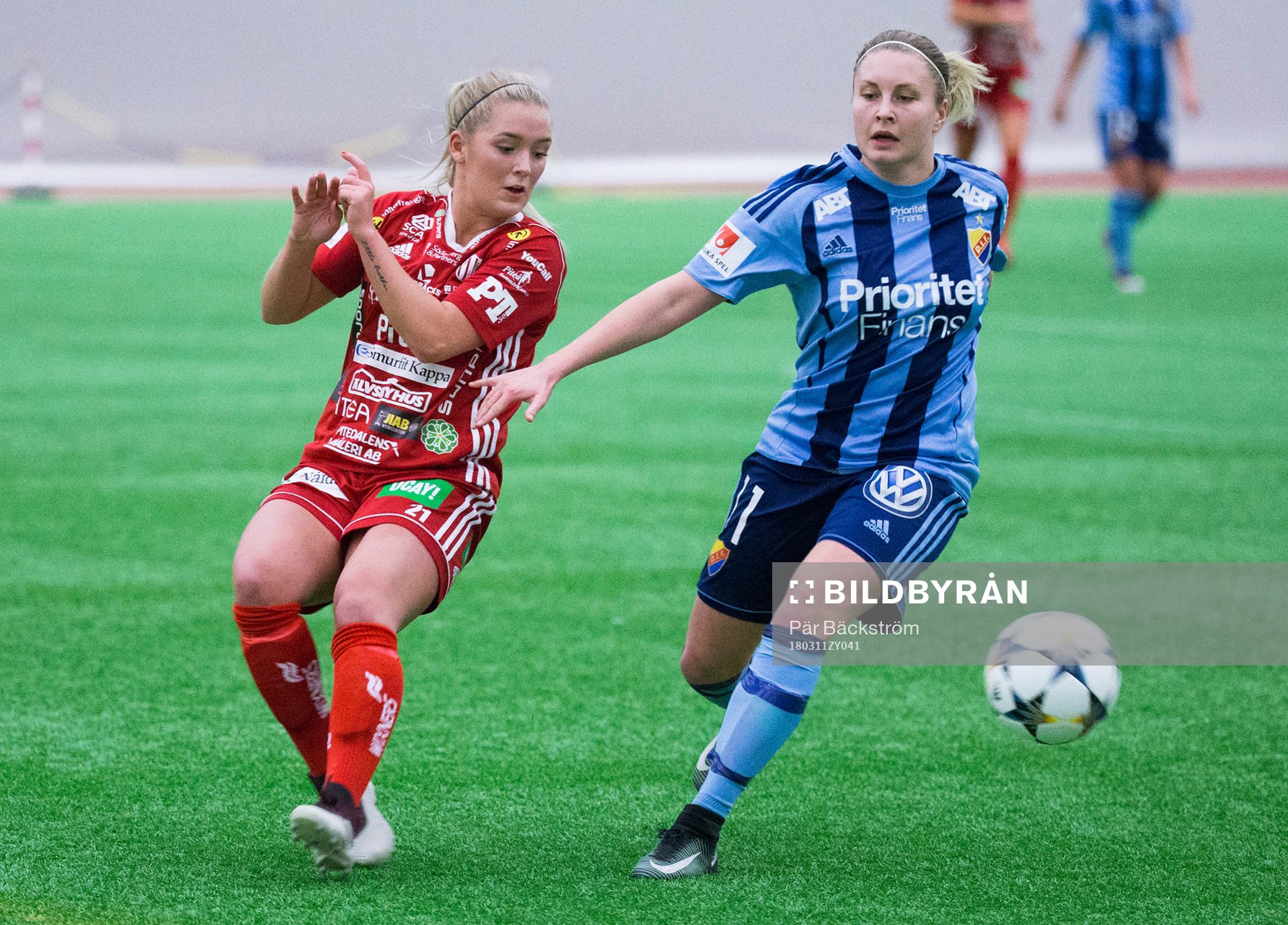 Piteås Ronja Aronsson och Djurgårdens Fanny Andersson