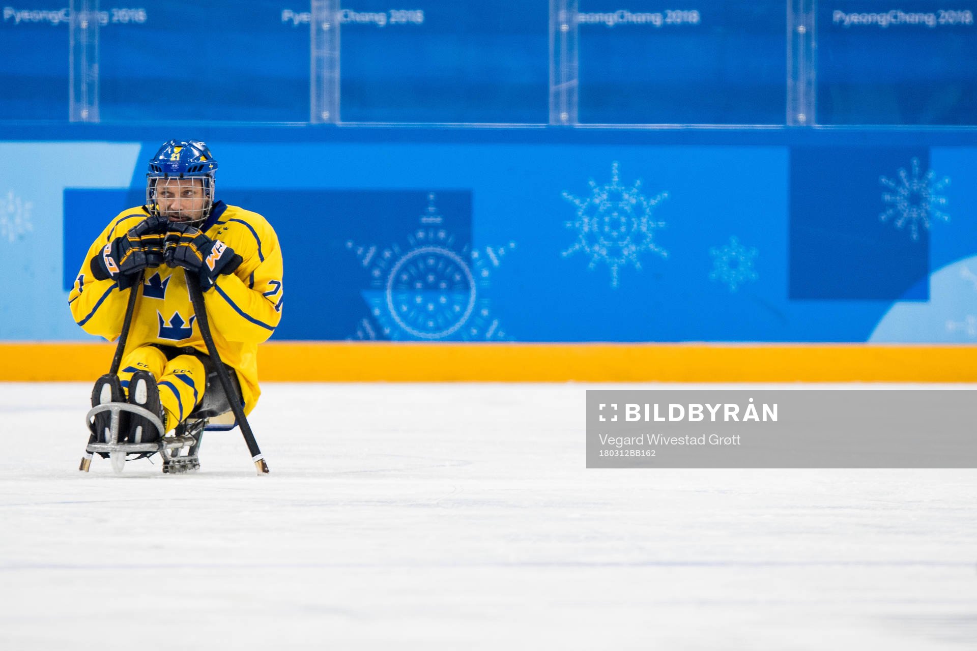 Marcus Holm of Sweden looks dejected