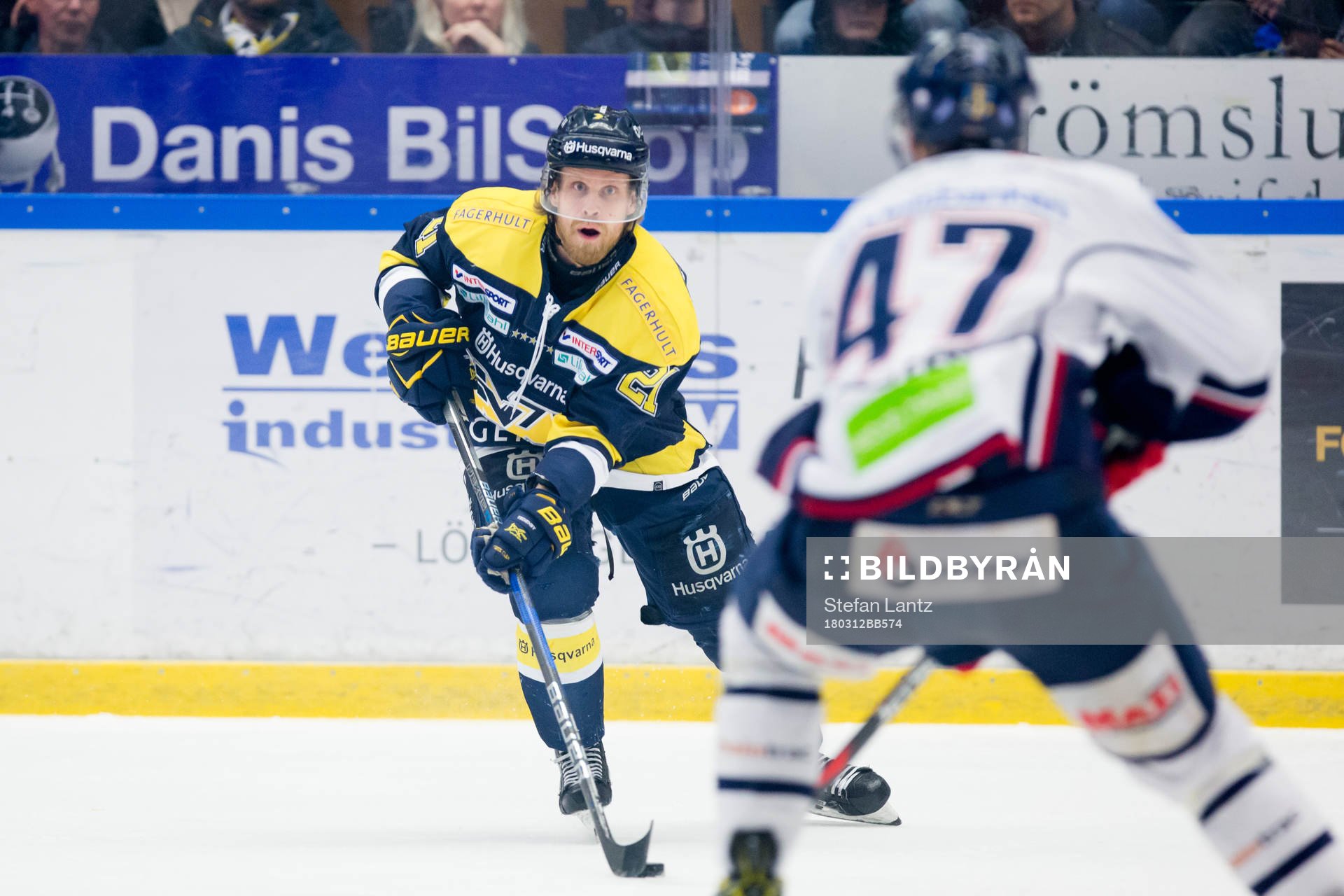 s Mattias Tedenby mot Linköpings Anton Karlsson