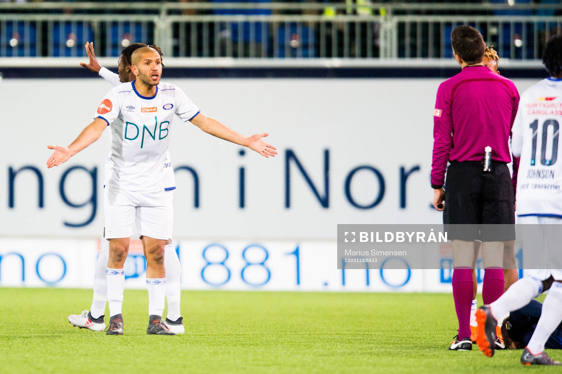 Amin Nouri of Vålerenga reacts