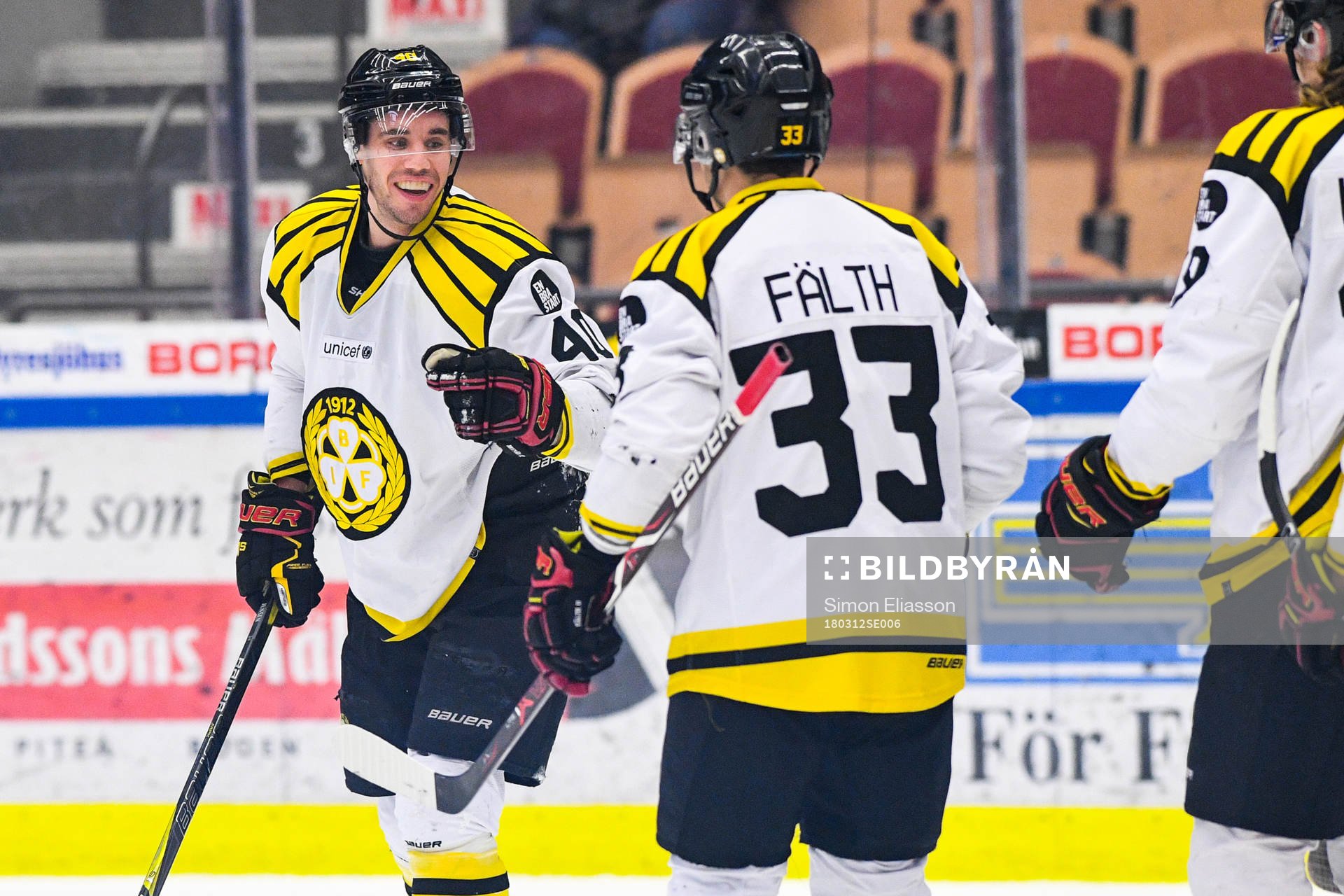 Brynäs Jesper Jensen jublar med Elias Fälth