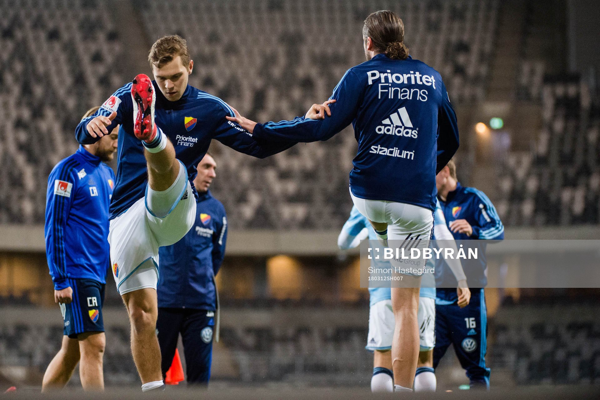 Djurgårdens Jesper Karlström och Jonas Olsson före