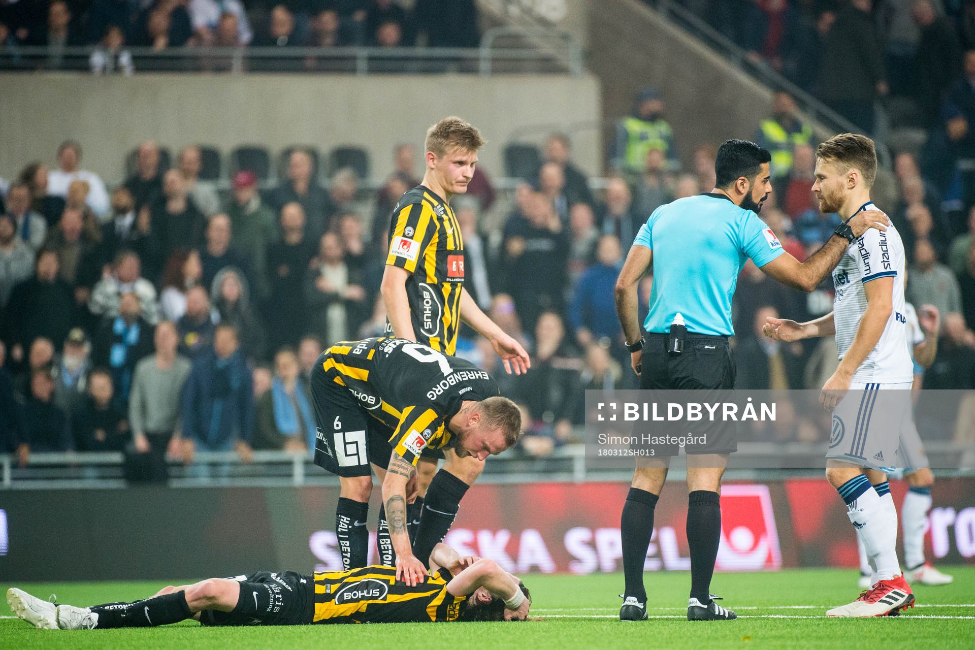 Djurgårdens Jacob Une Larsson får en tillsägelse