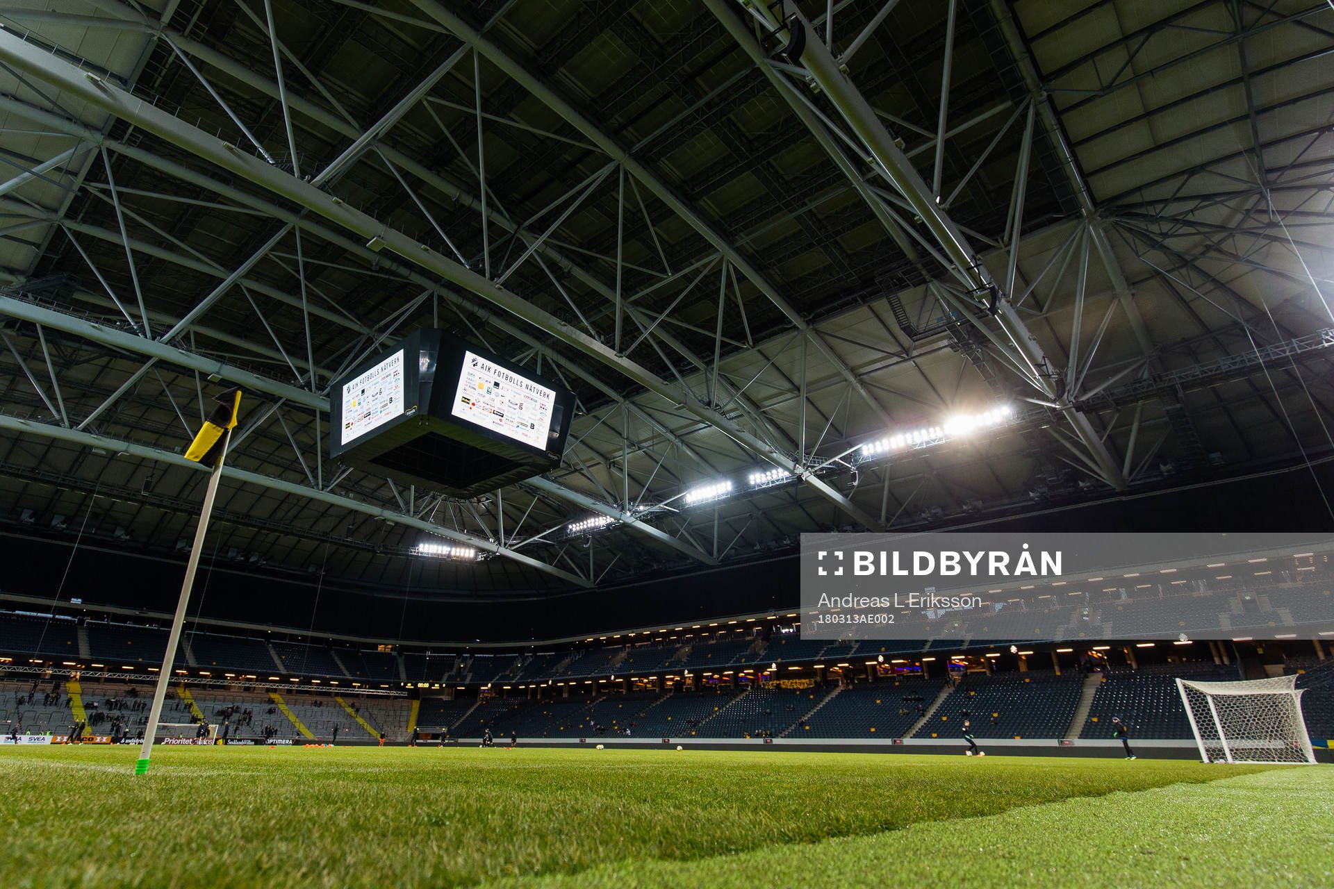 Stängt tak på Friends Arena innan kvartsfinalen i Svenska