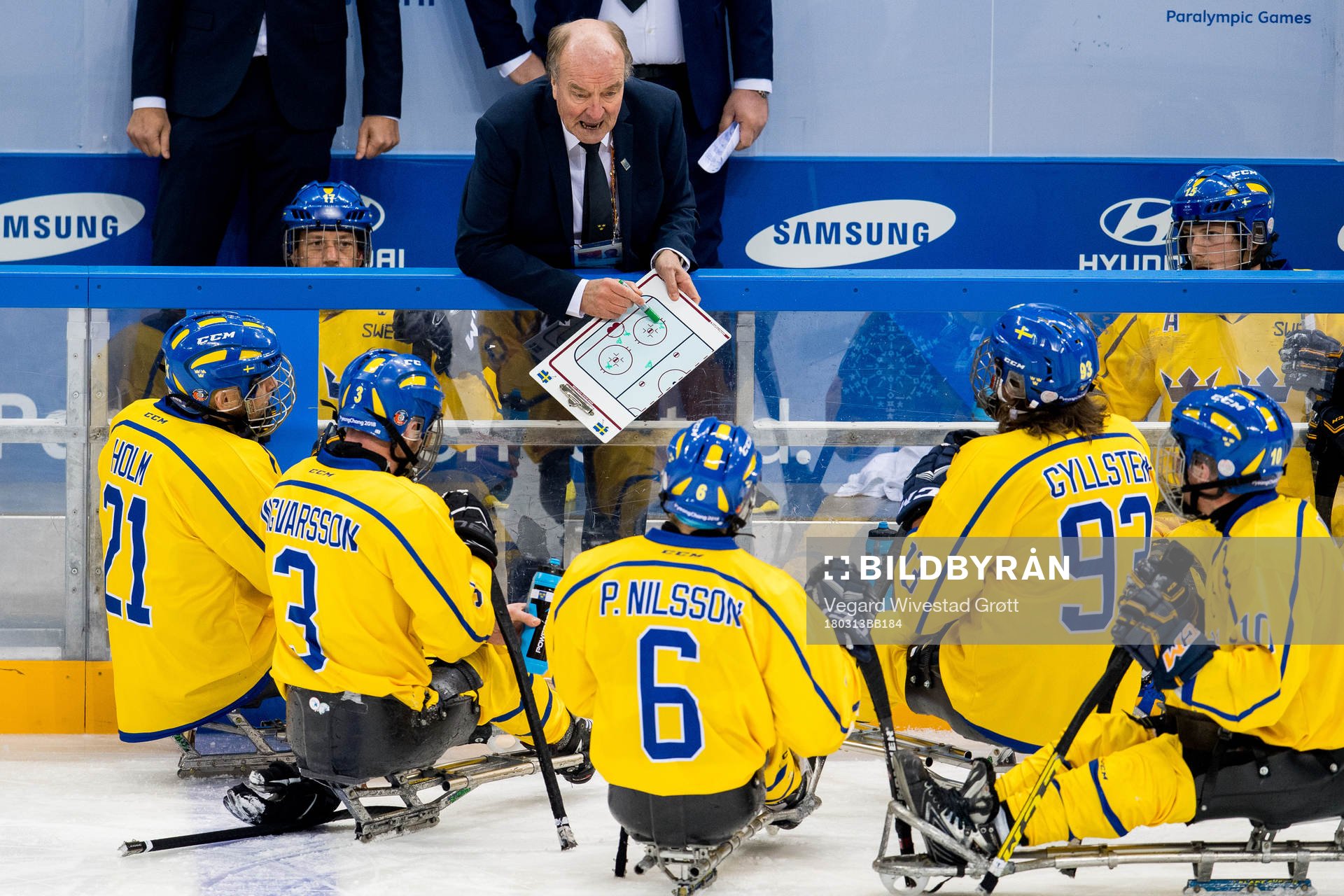 Timo Lahtinen, assistant coach of Sweden, talks to the