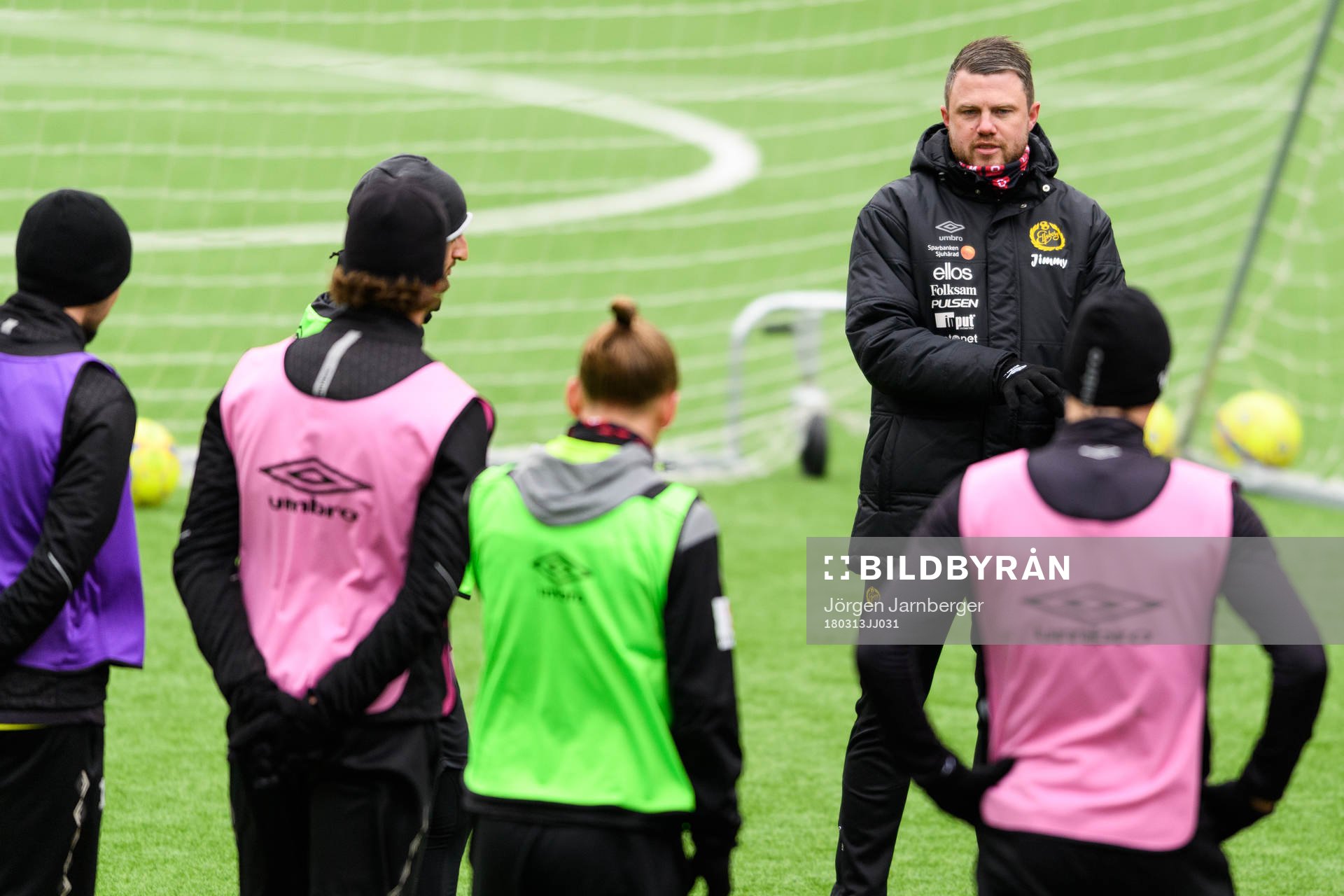manager Jimmy Thelin