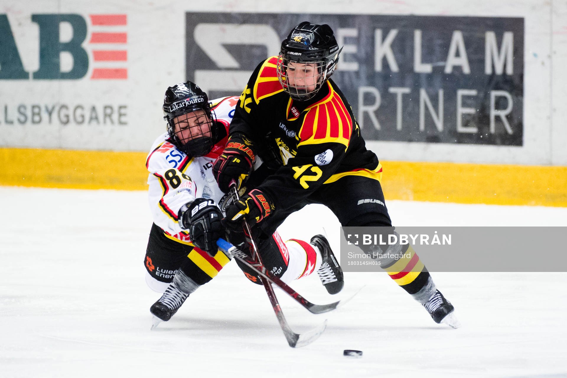 Luleås Ronja Savolainen och Brynäs Angelica Östlund