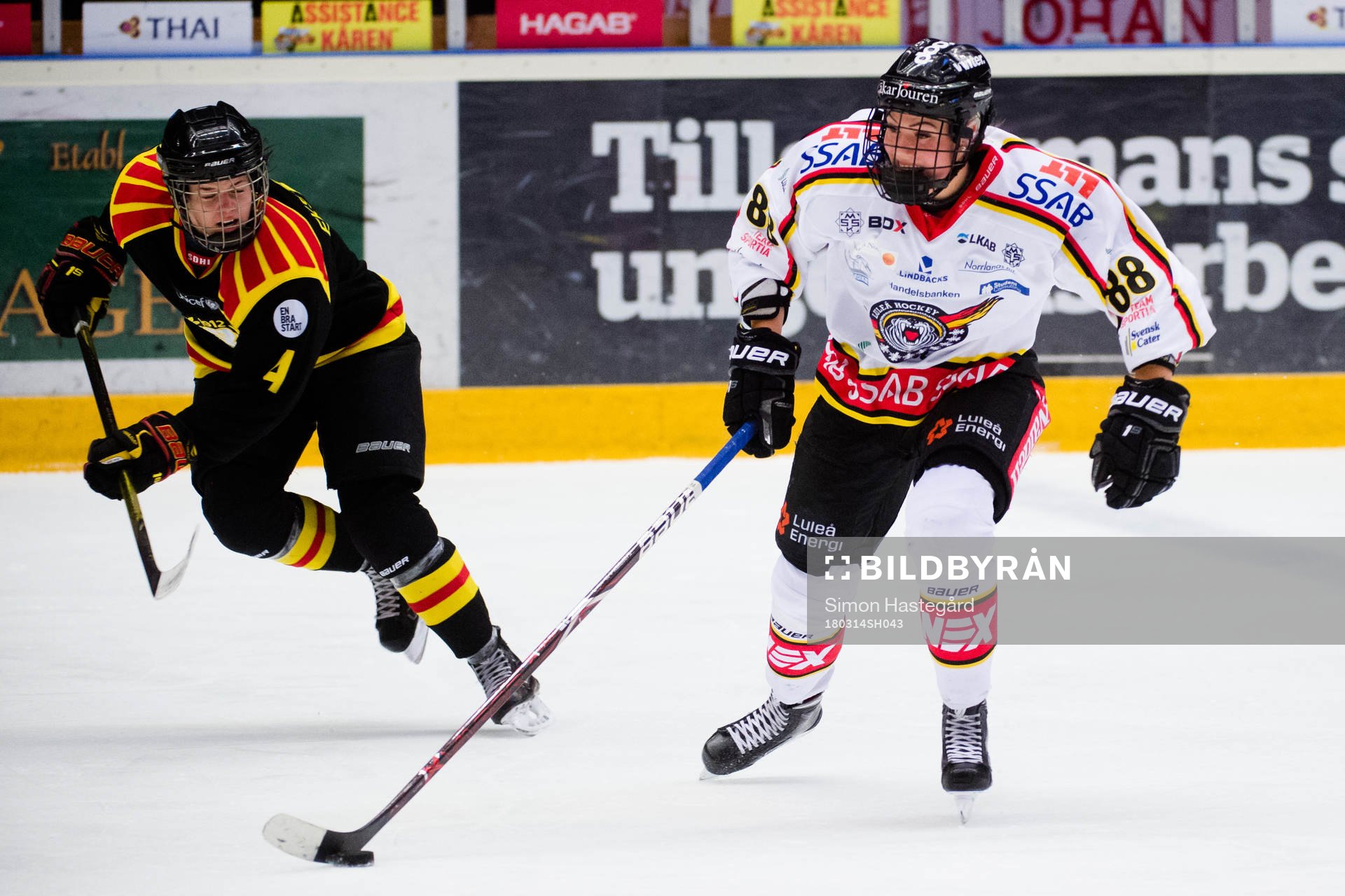 Brynäs Wilma Ekström och Luleås Ronja Savolainen