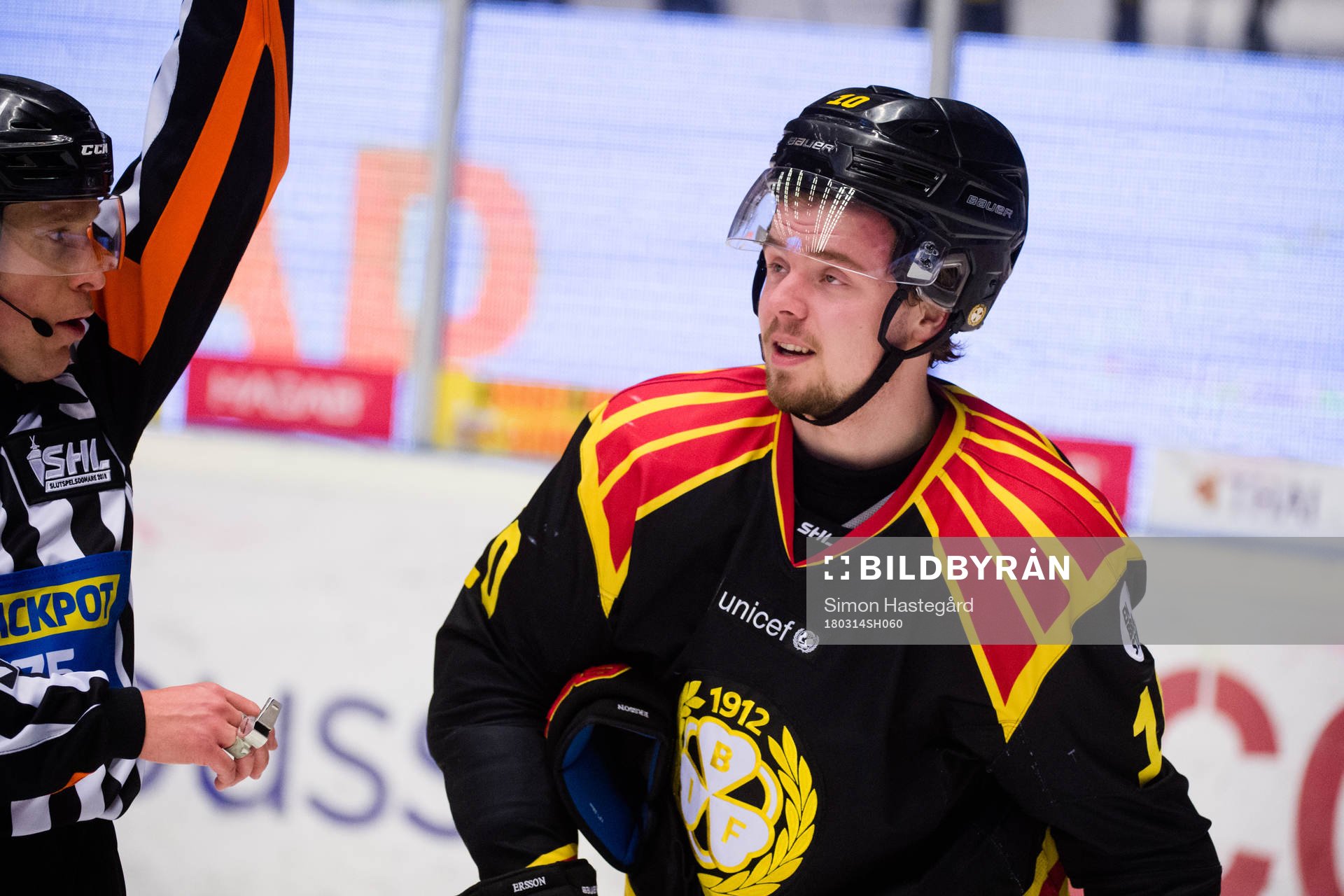 Brynäs Marcus Ersson har ont