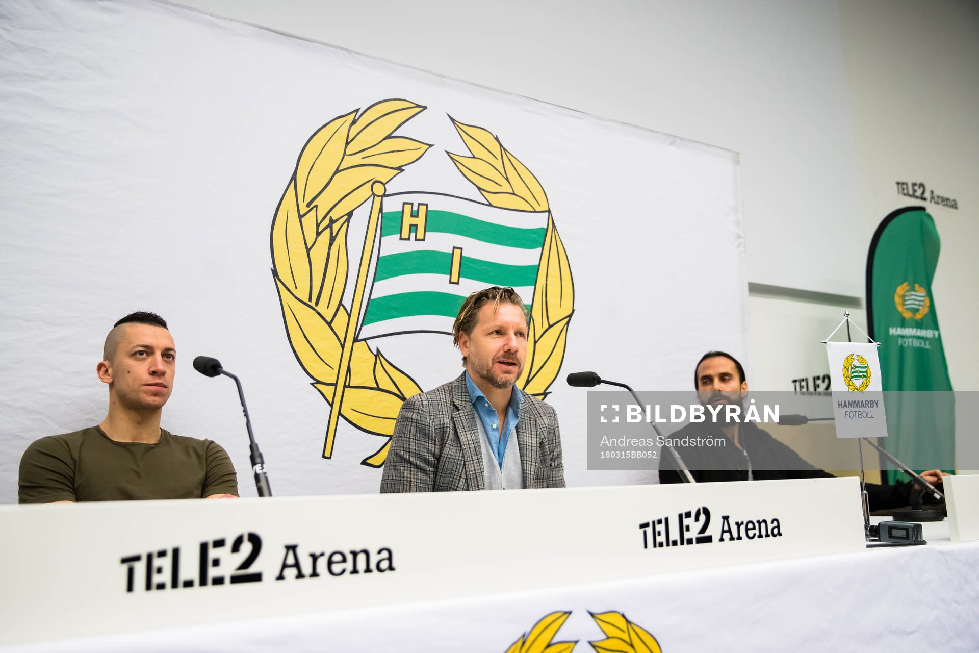 Hammarbys Sportchef Jesper Jansson svarar på frågor