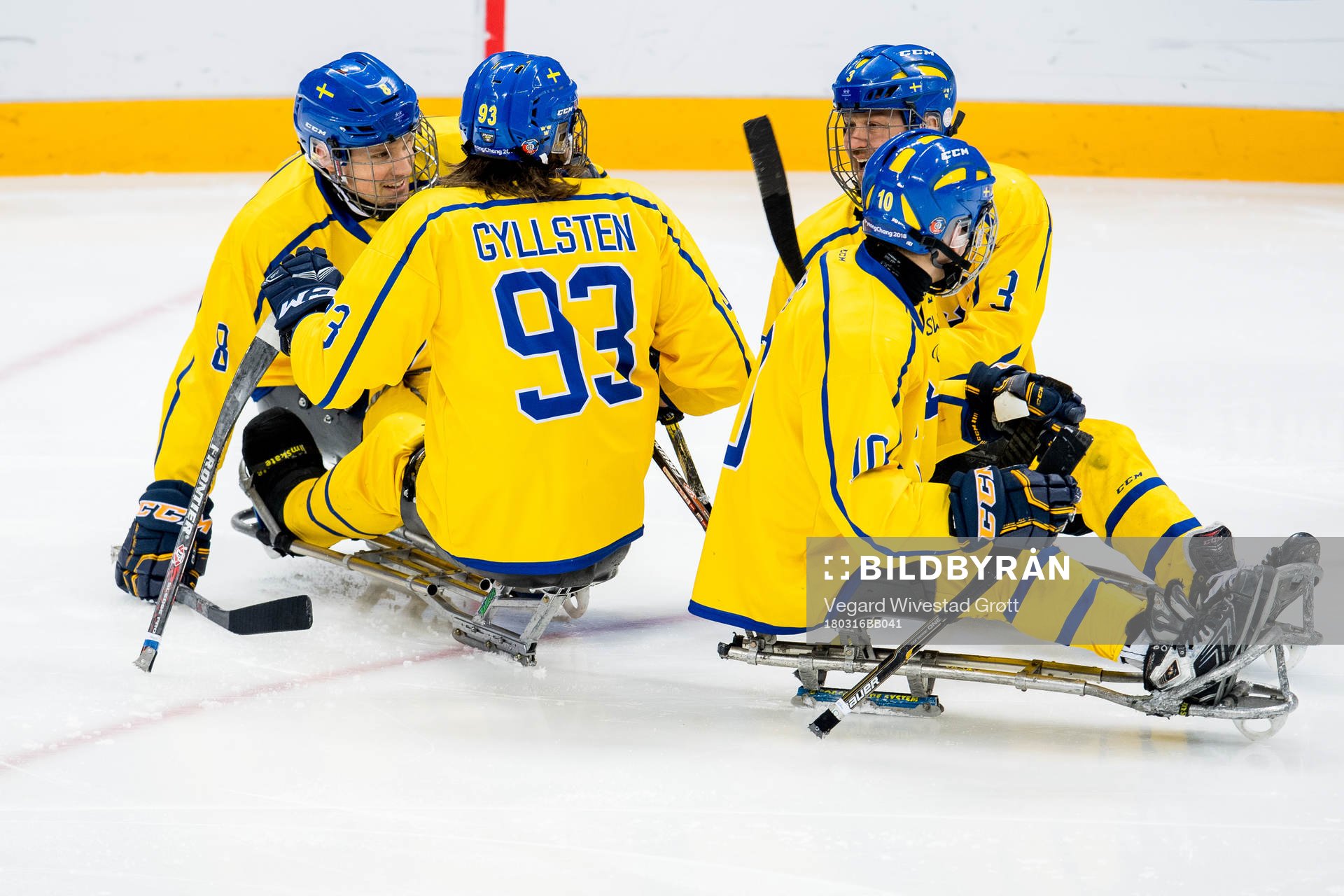 Maximillian Gyllsten of Sweden celebrates with teammates