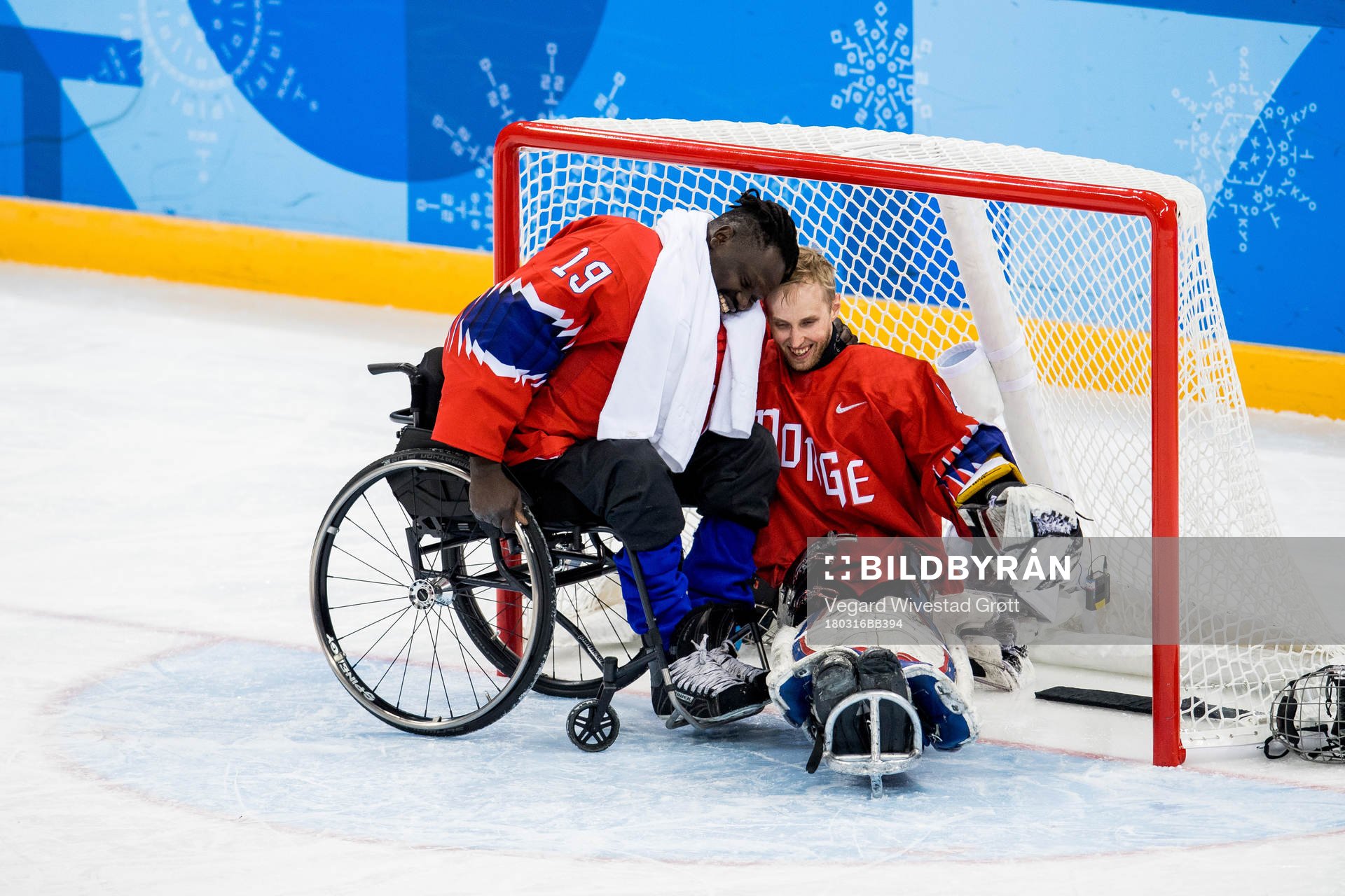 Goaltenders Kissinger Deng and Kjell Christian Hamar of