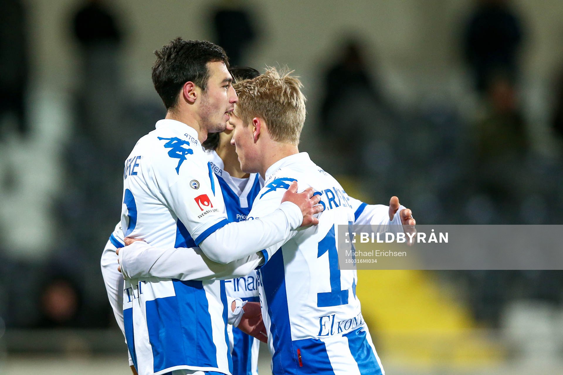 IFK Göteborgs Giorgi Kharaishvili jublar med lagkamrater