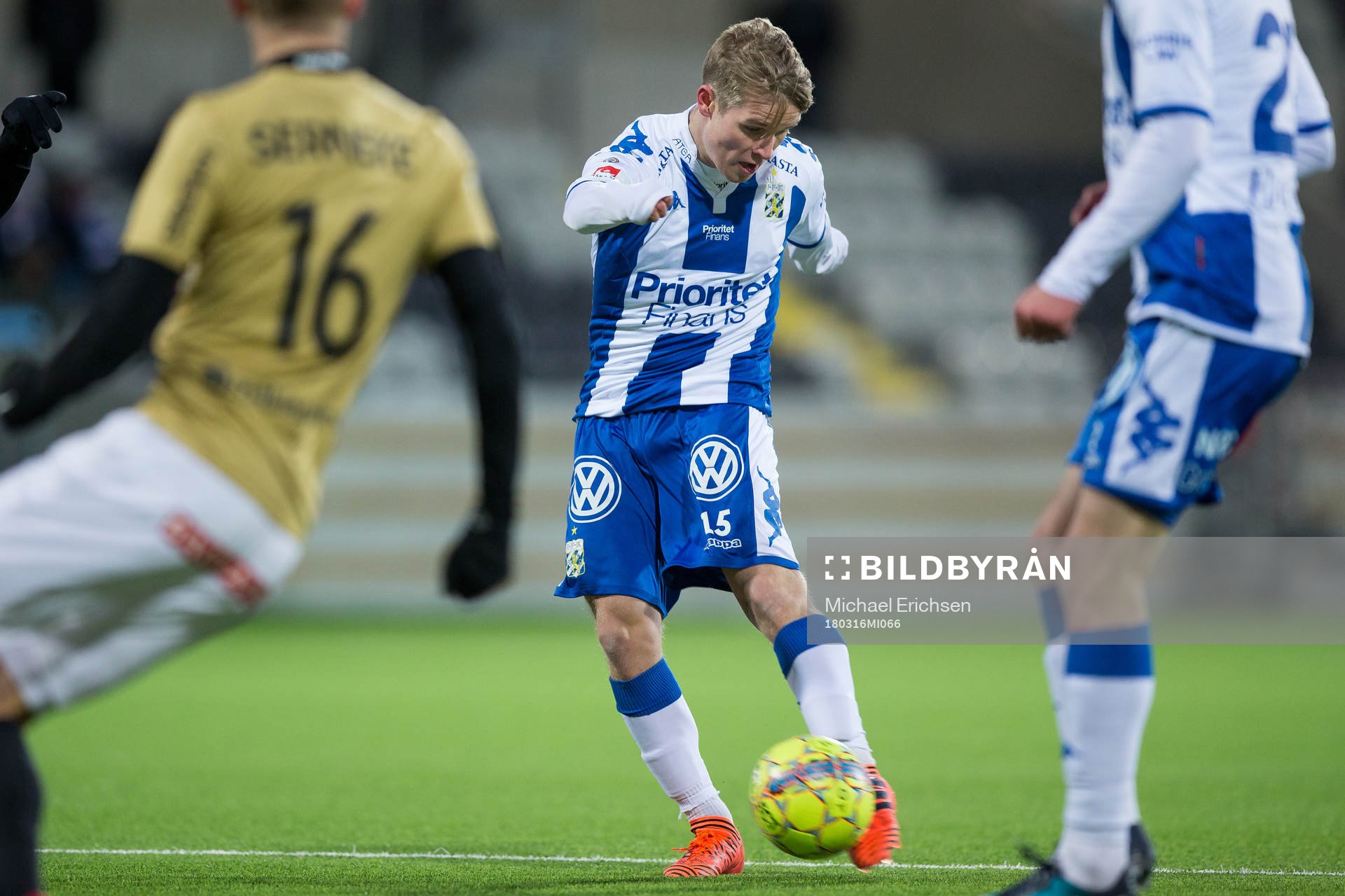 IFK Göteborgs Mikael Ingebrigtsen skjuter ett skott