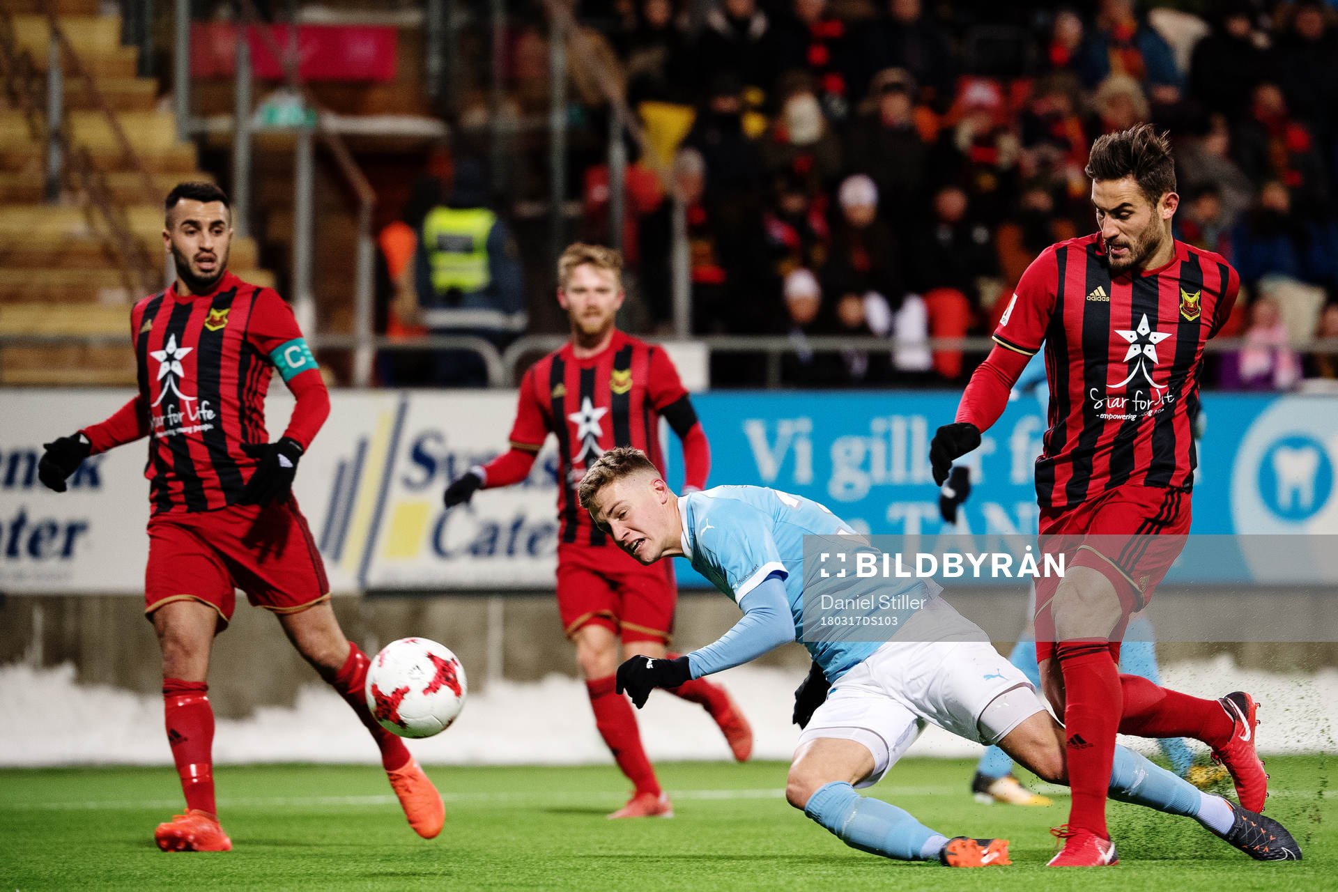 Malmö FFs Mattias Svanberg och Östersunds Sotirios