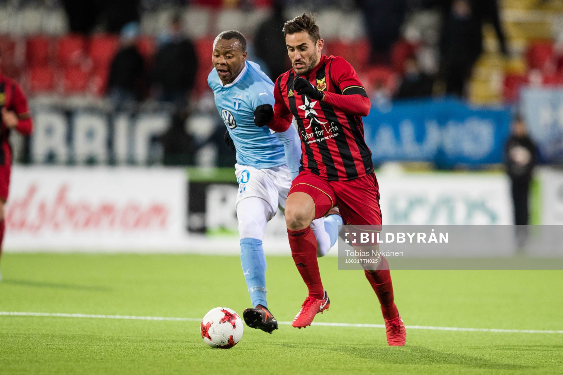 Malmö FFs Carlos Strandberg mot Östersunds Sotirios