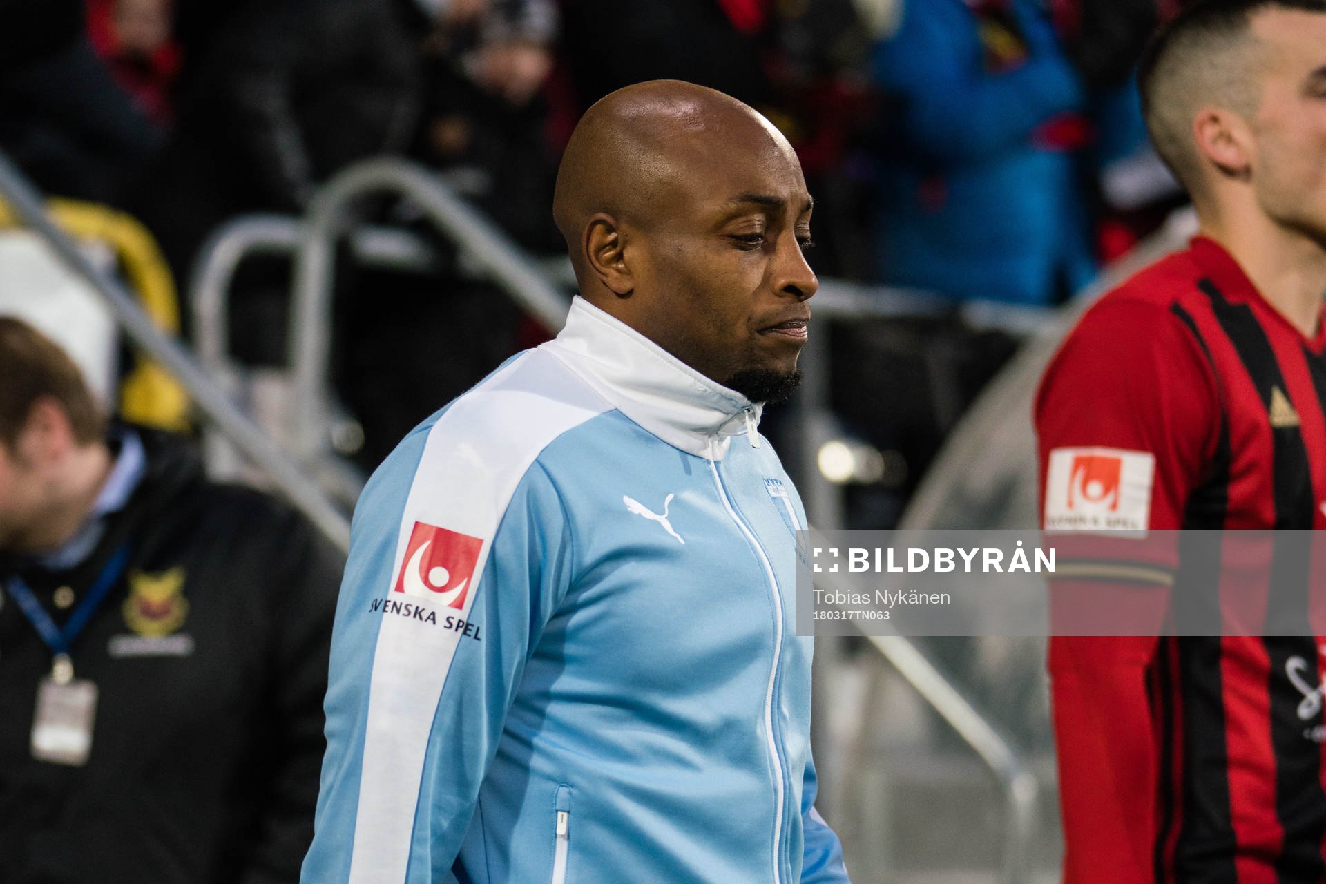 Malmö FFs Fouad Bachirou på väg in på plan innan