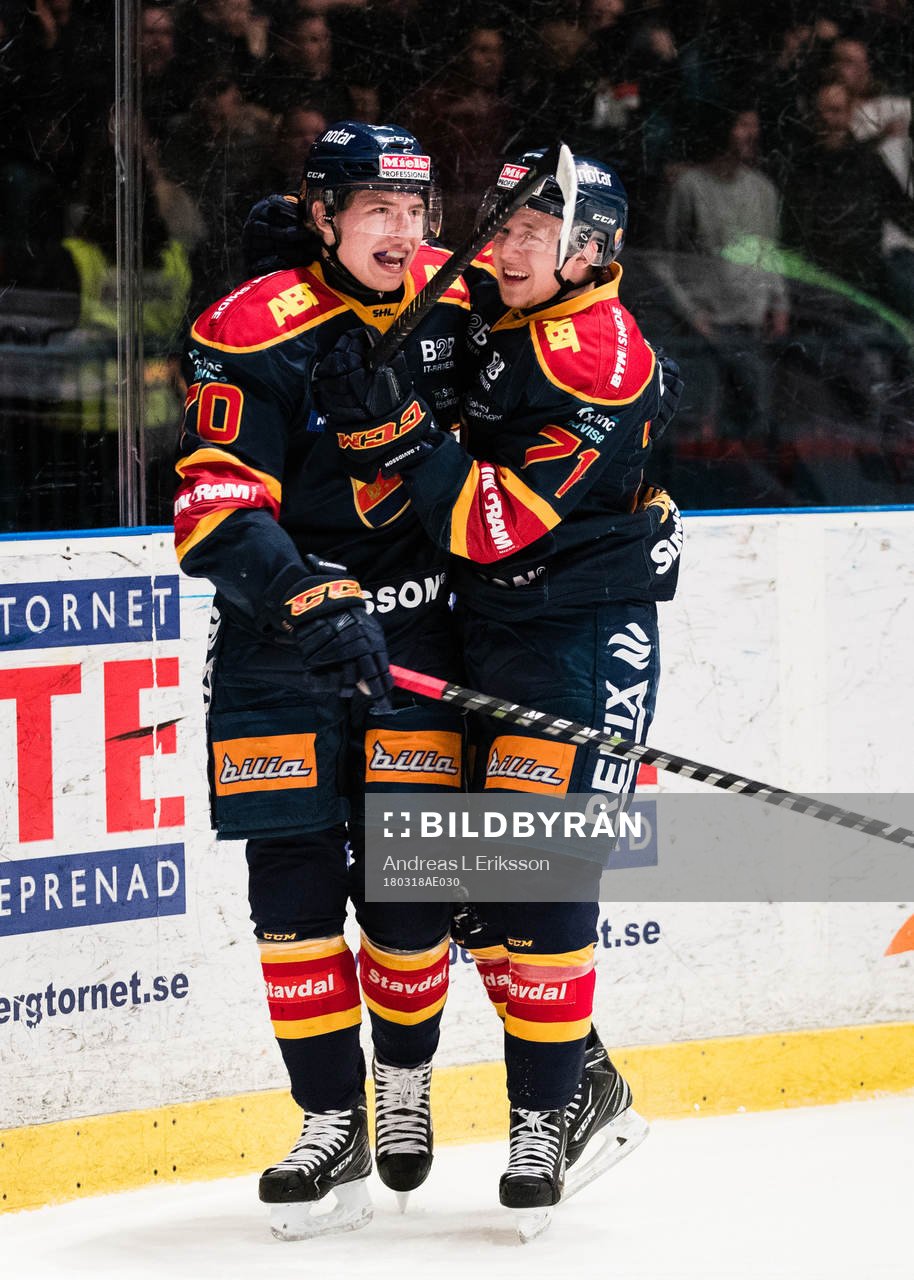 Djurgårdens Jonathan Davidsson (h) jublar