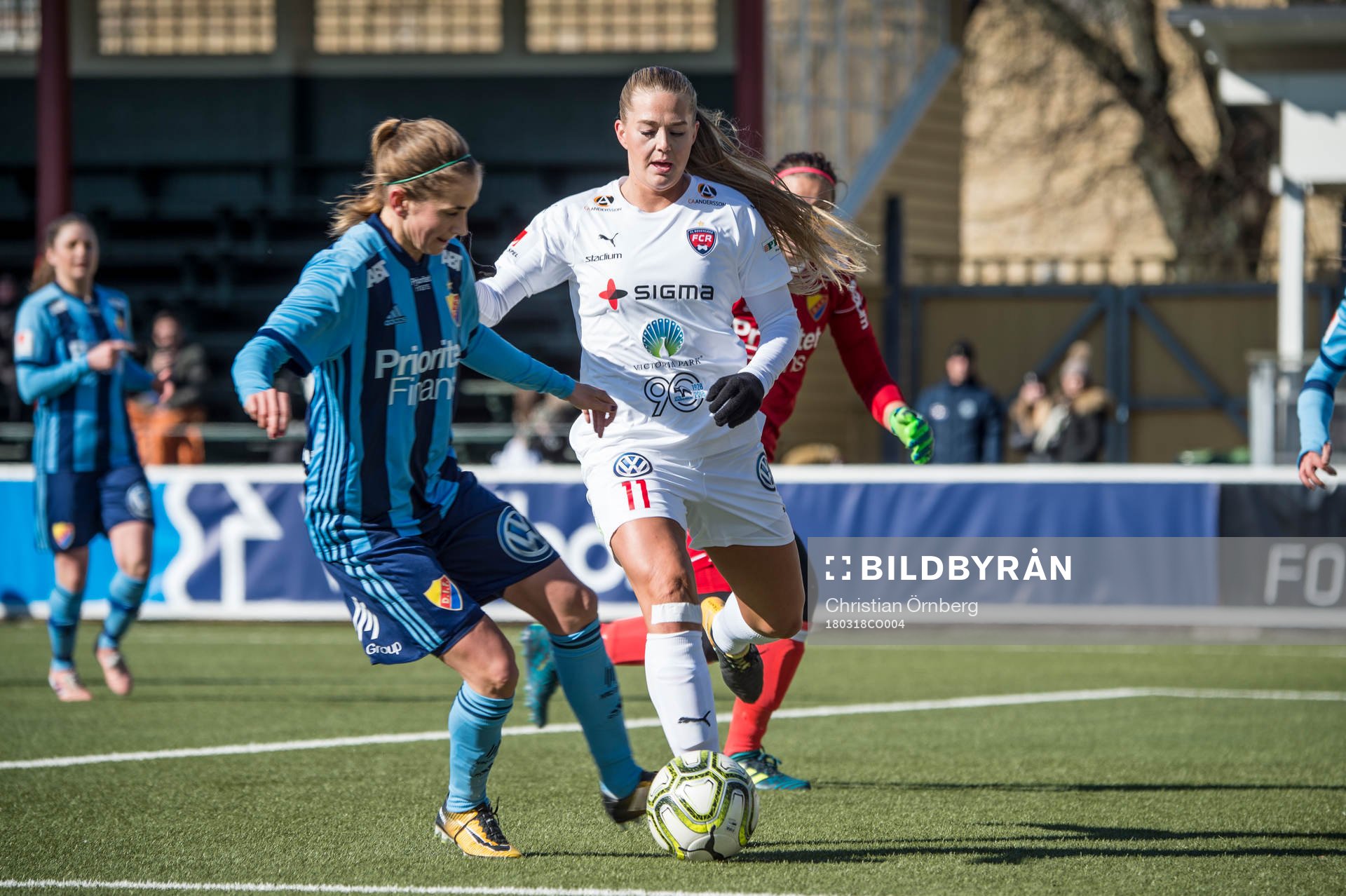 Rosengårds Lisa-Marie Utland mot Djurgårdens Ingrid Ryland