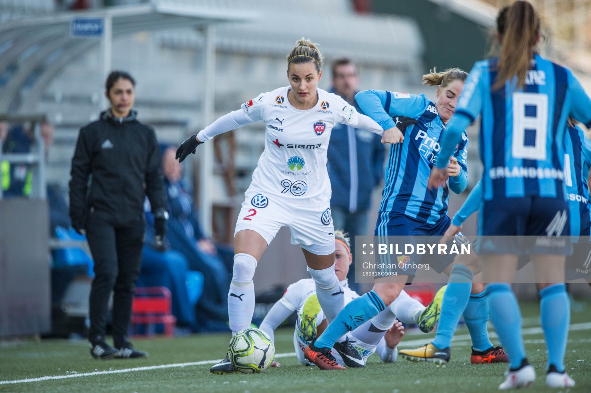 Rosengårds Nathalie Björn mot Djurgårdens Irma Helin