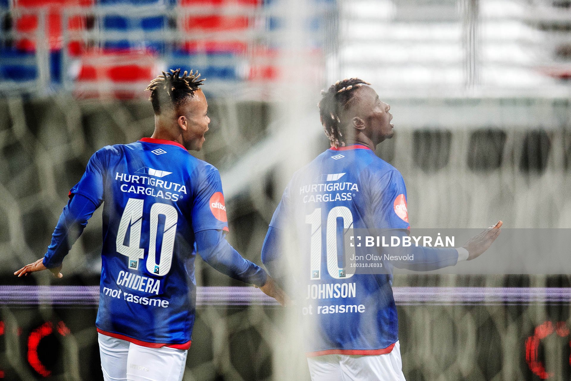 Chidera Ejuke celebrates with the goal scorer to 2-1 Sam