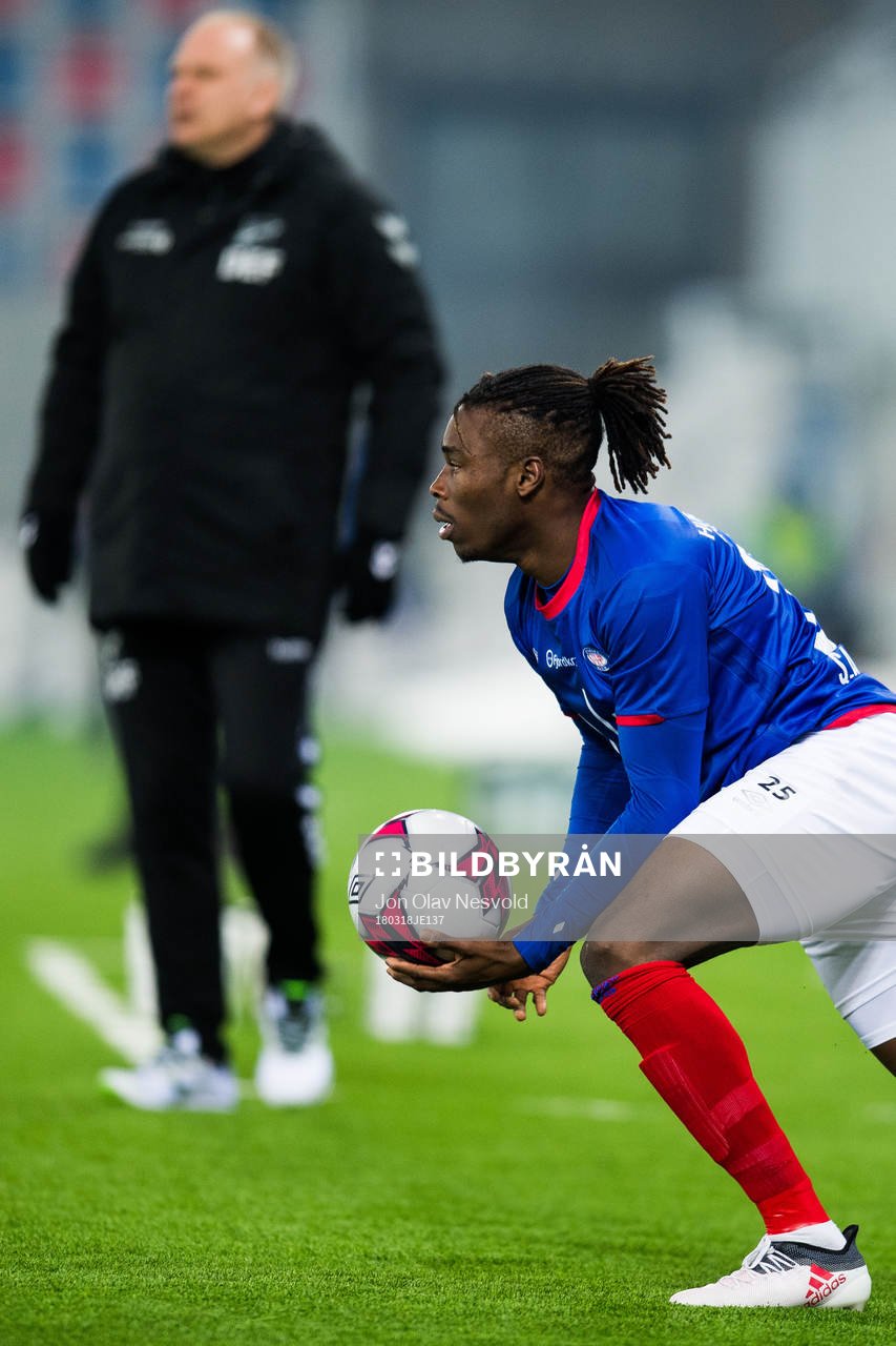 Samuel Adekugbe of Vålerenga