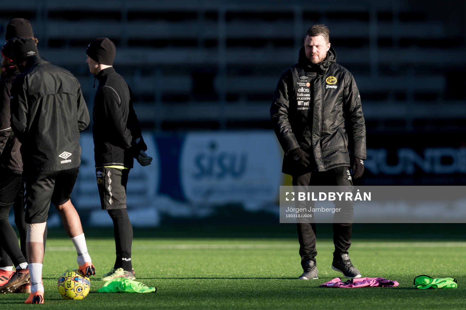 manager Jimmy Thelin