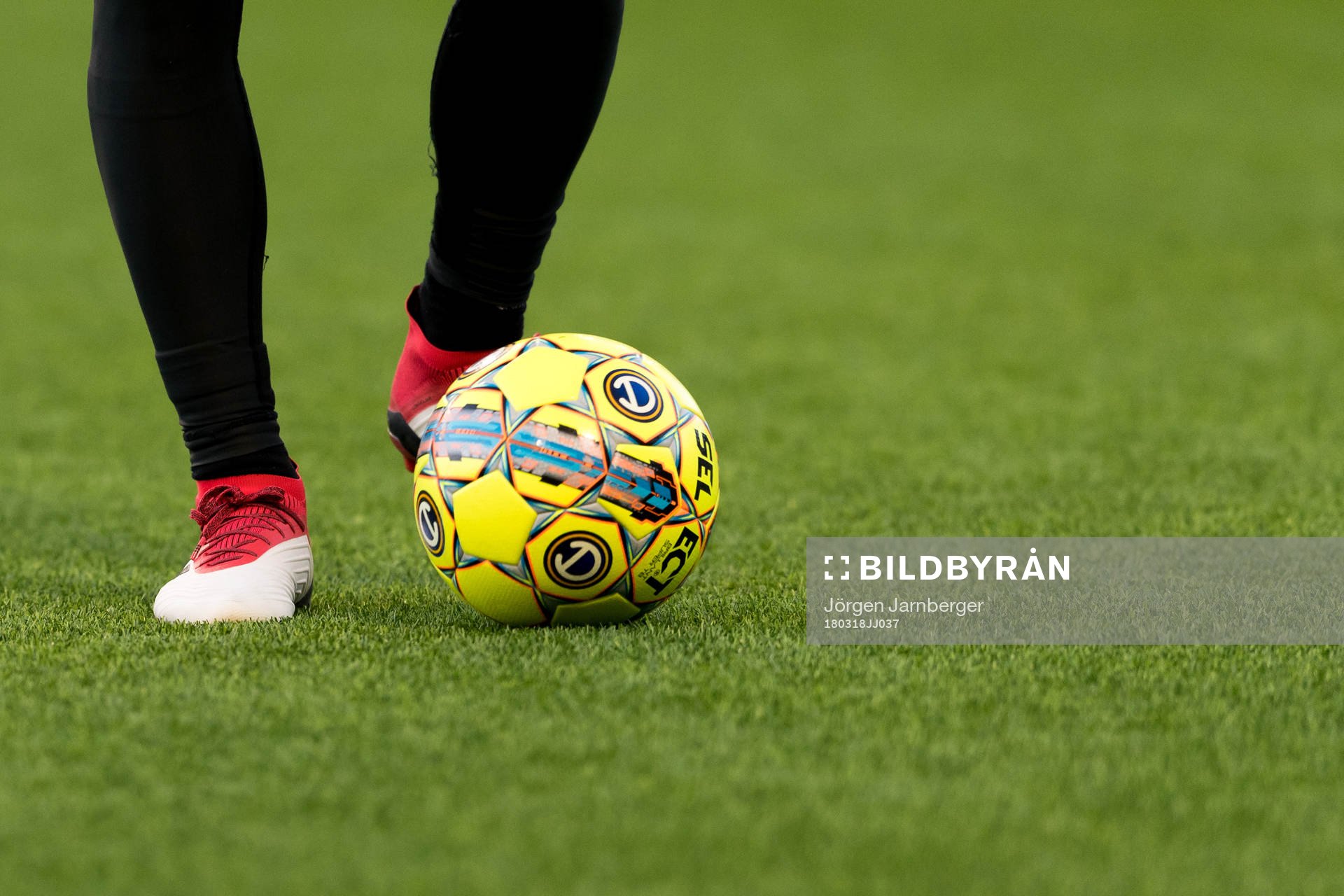 Officiella allsvenska matchbollen