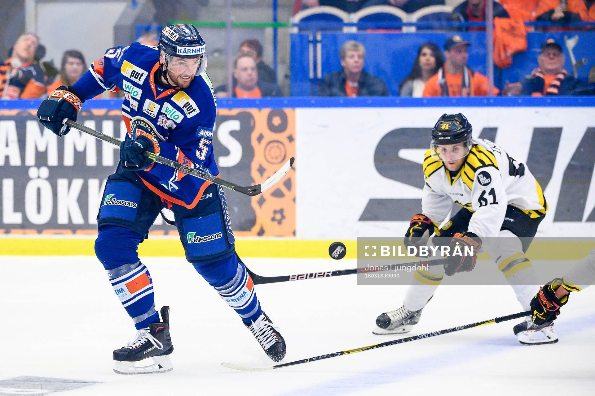 Växjös Noah Welch och Brynäs Juuso Ikonen