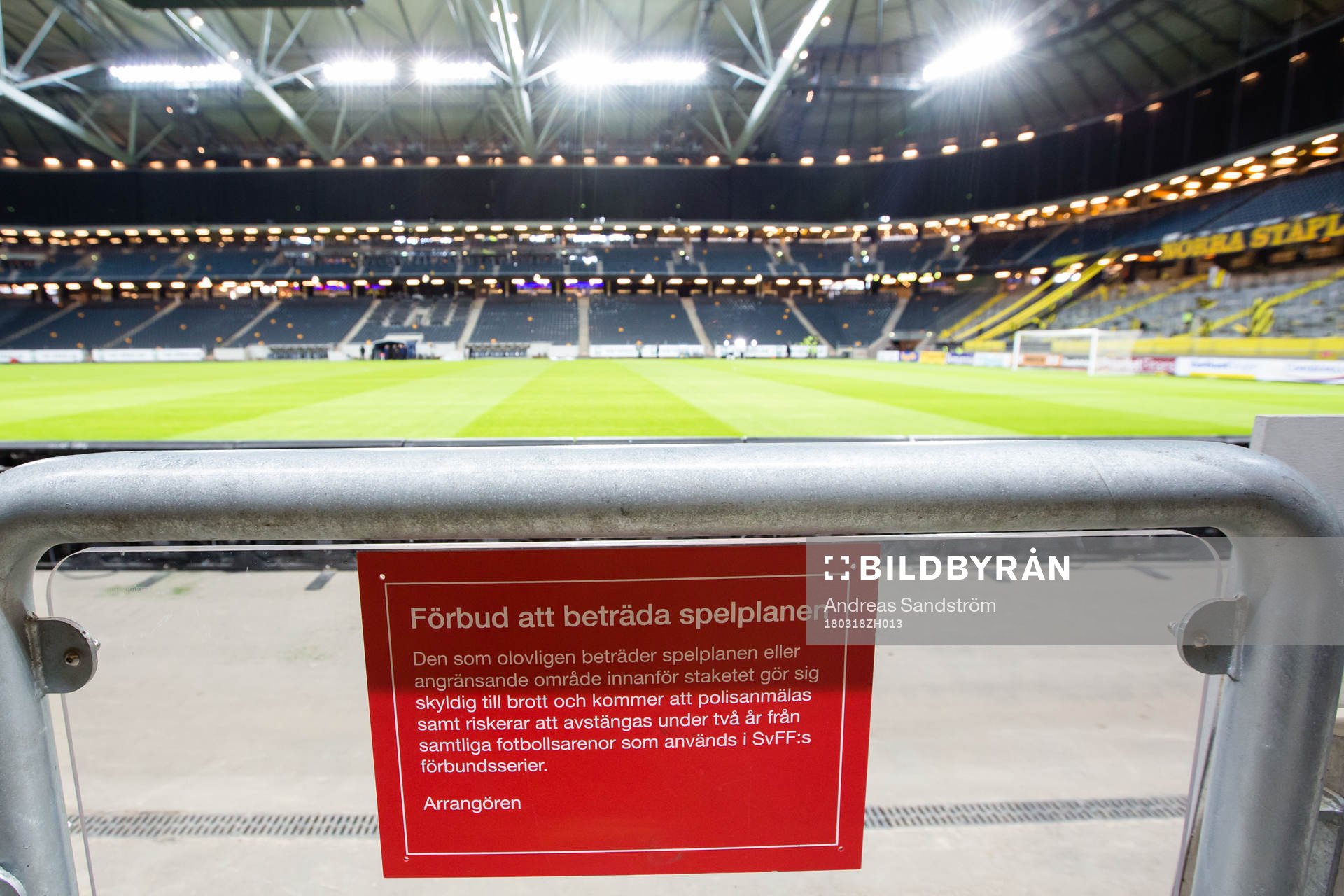 En förbudsskylt med texten  Förbud att beträda