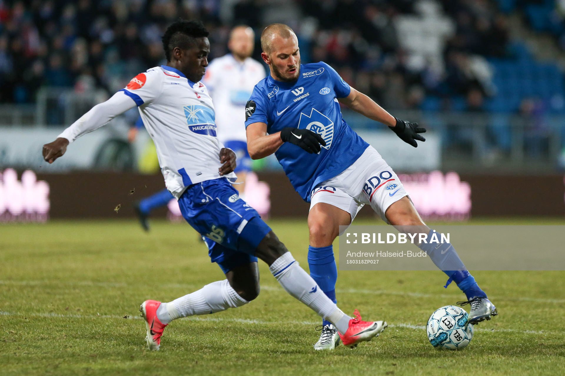 Eirik Hestad of Molde and Babajide Akintola of Haugesund