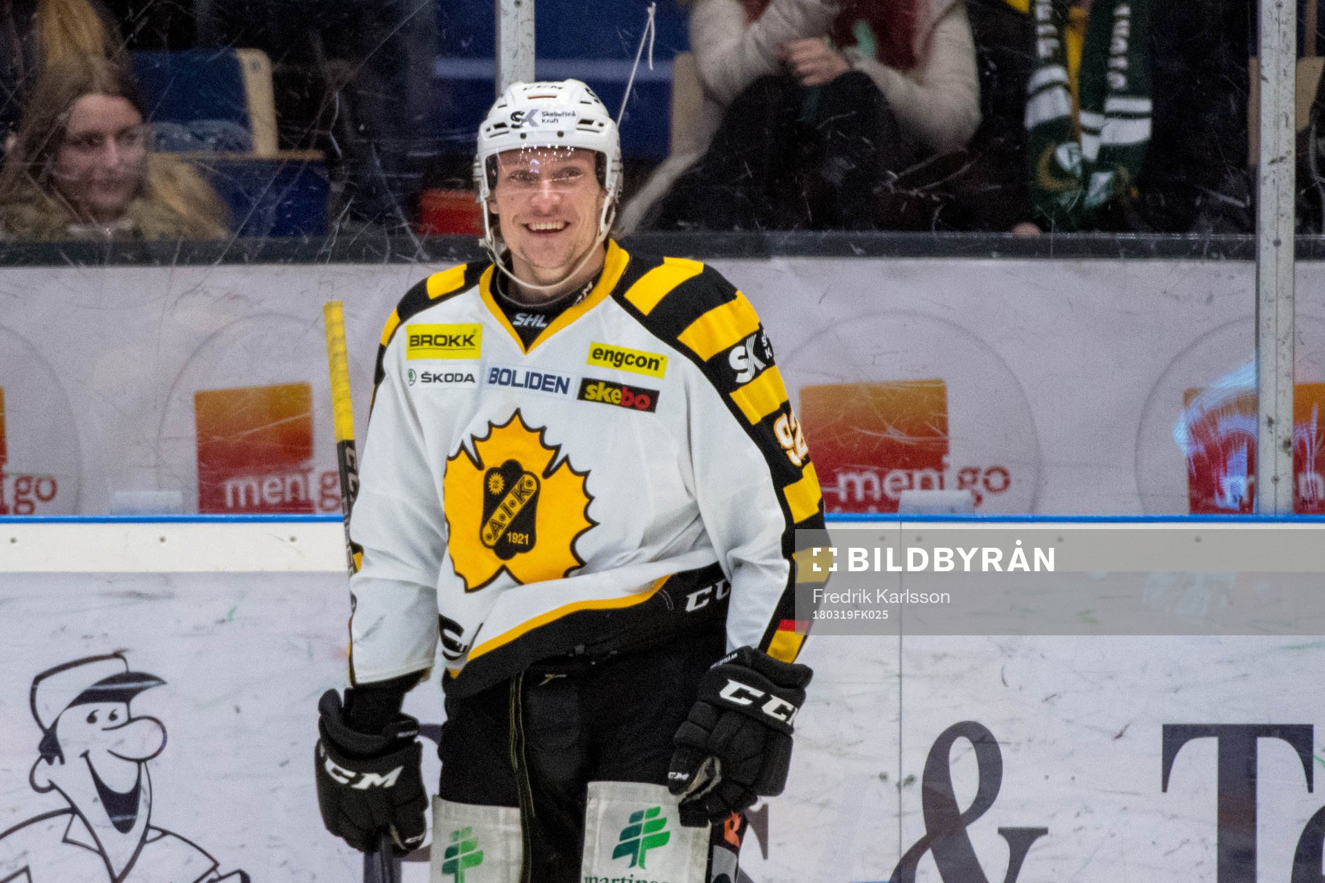 Skellefteås Jesper Olofsson jublar