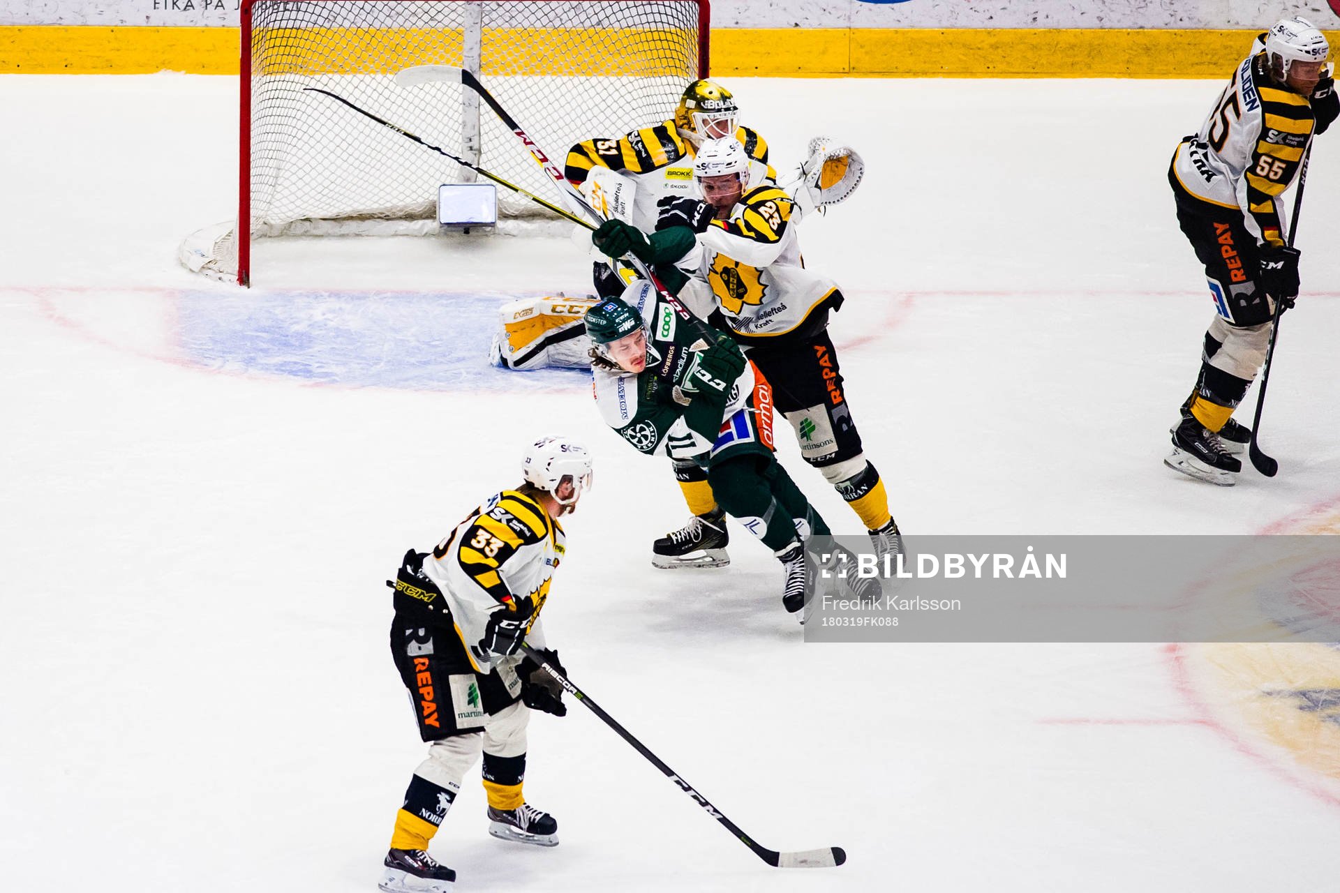 Färjestads Joakim Nygård och Skellefteås Mark Katic