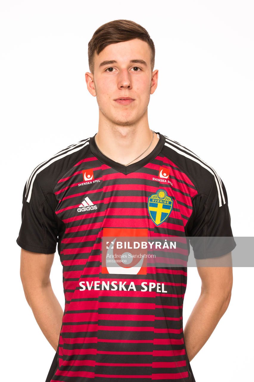 Samuel Brolin i P18/00-landslaget