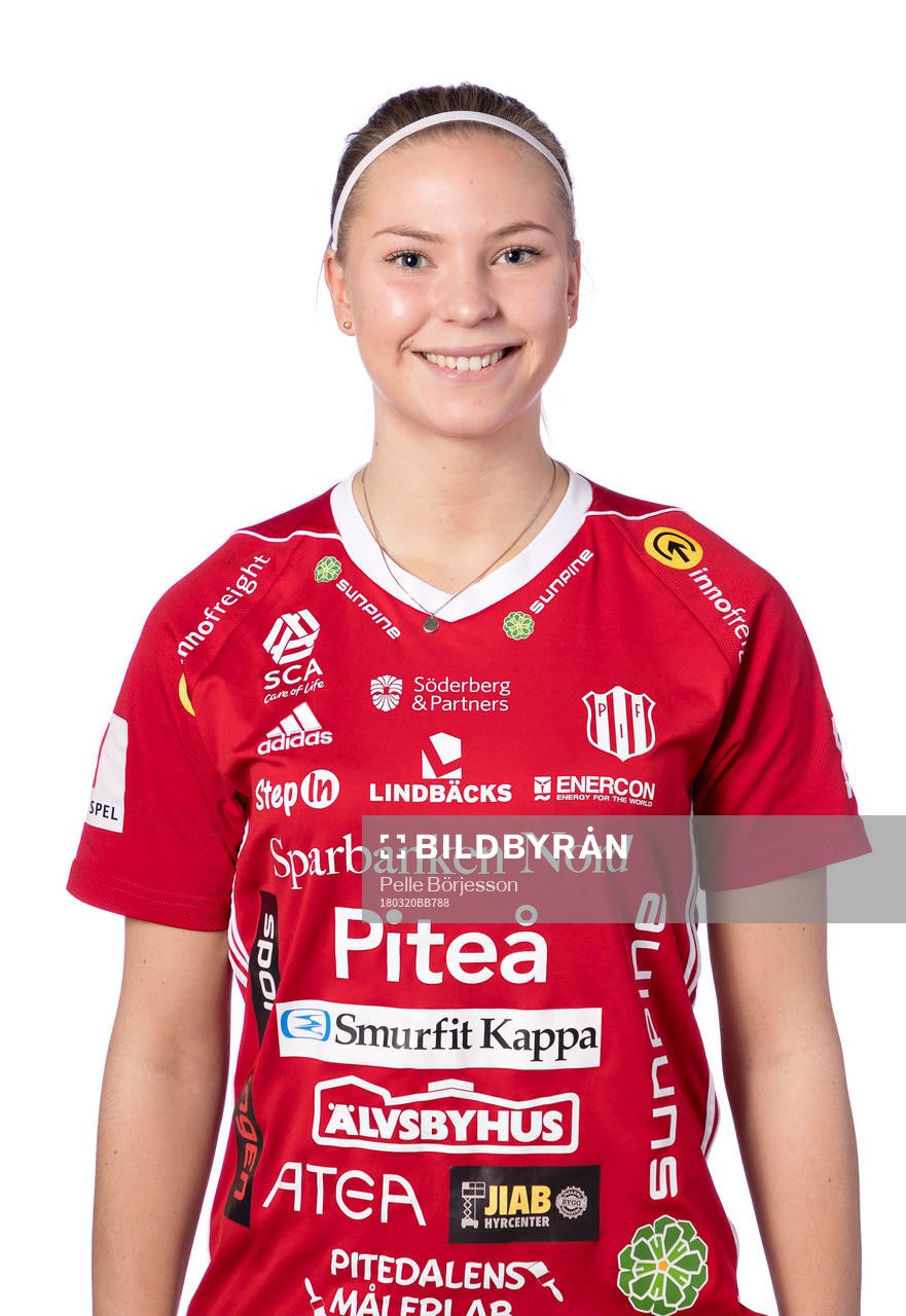 Piteås Ellen Löfqvist poserar för ett porträtt den 20 mars 2018 i Piteå.