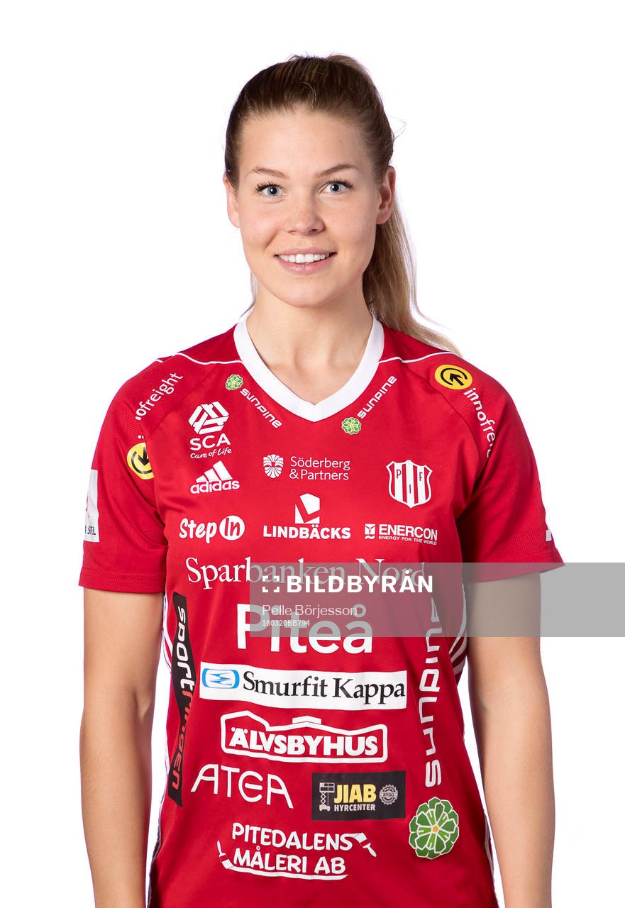 Piteås Nina Jakobsson poserar för ett porträtt den 20 mars 2018 i Piteå.