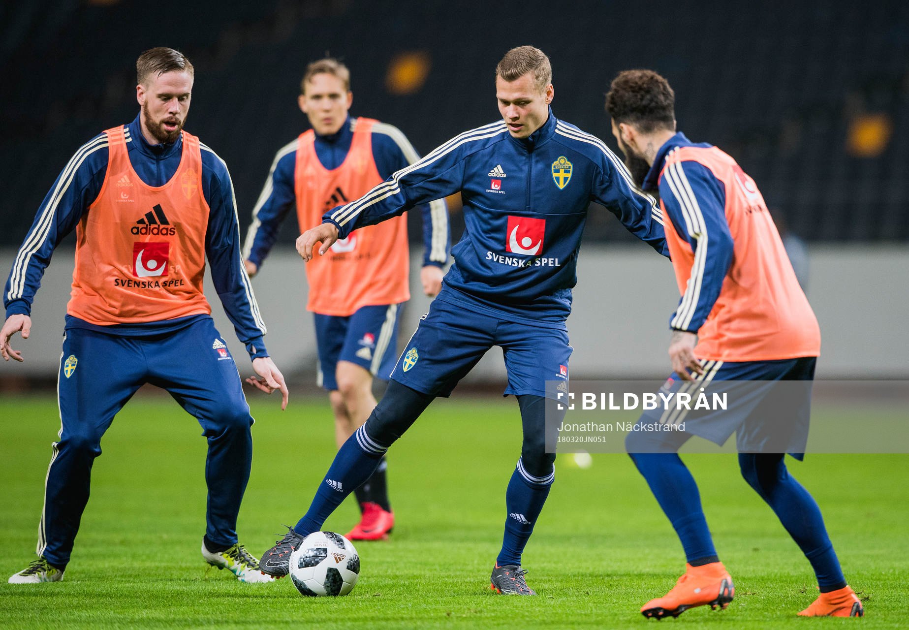 Sveriges Viktor Claesson och Pontus Jansson