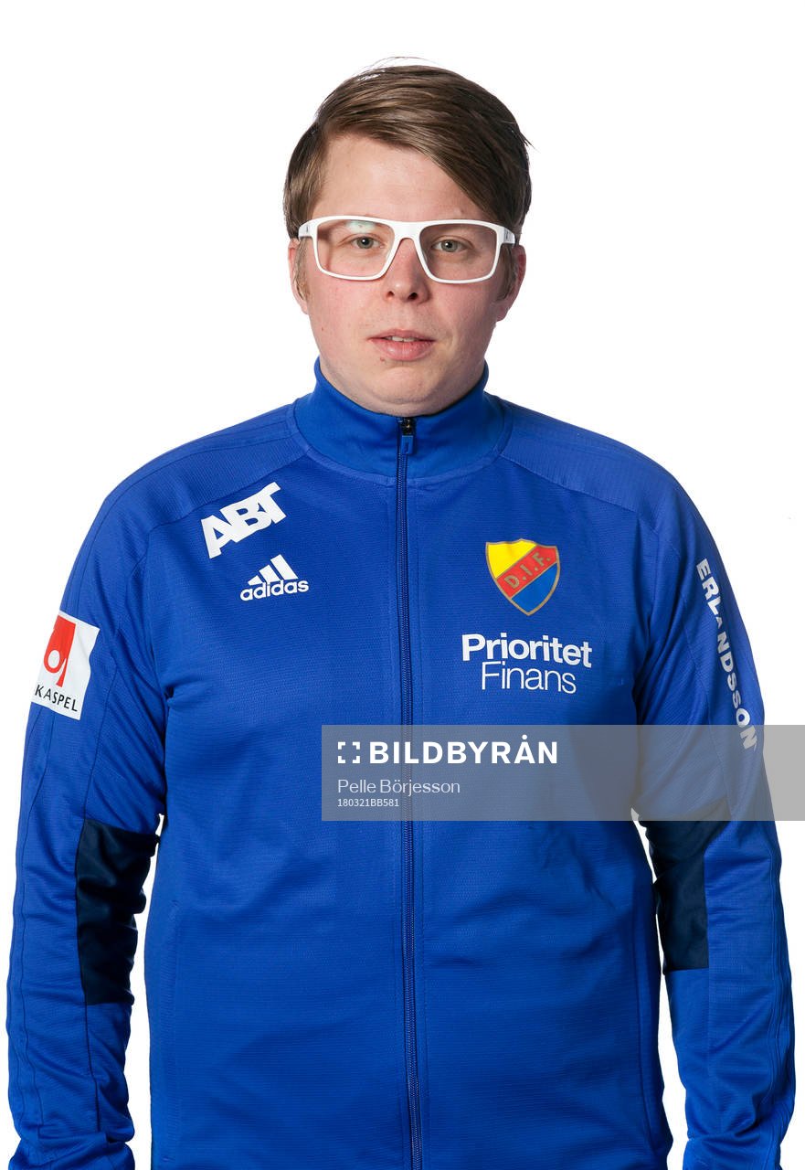Djurgårdens assisterande tränare Dennis Gabrielsson poserar för ett porträtt den 21 mars 2018 i Stockholm.