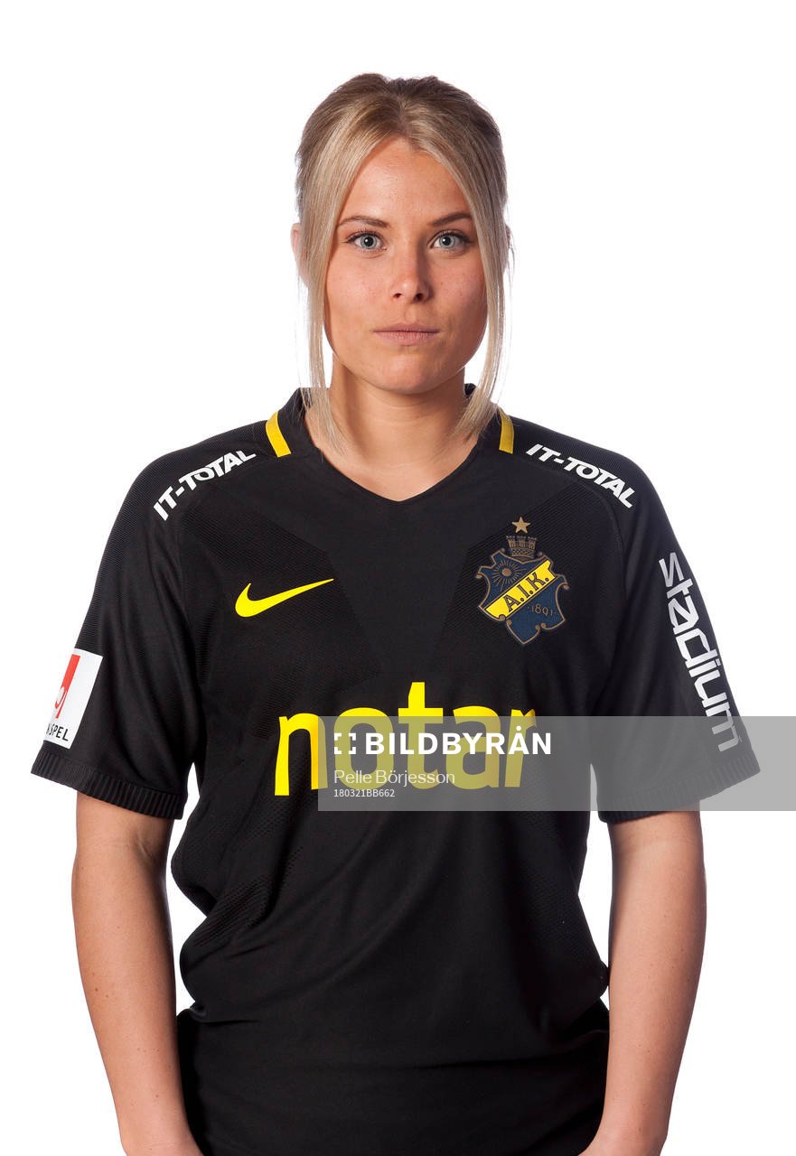 s Madeleine Stegius